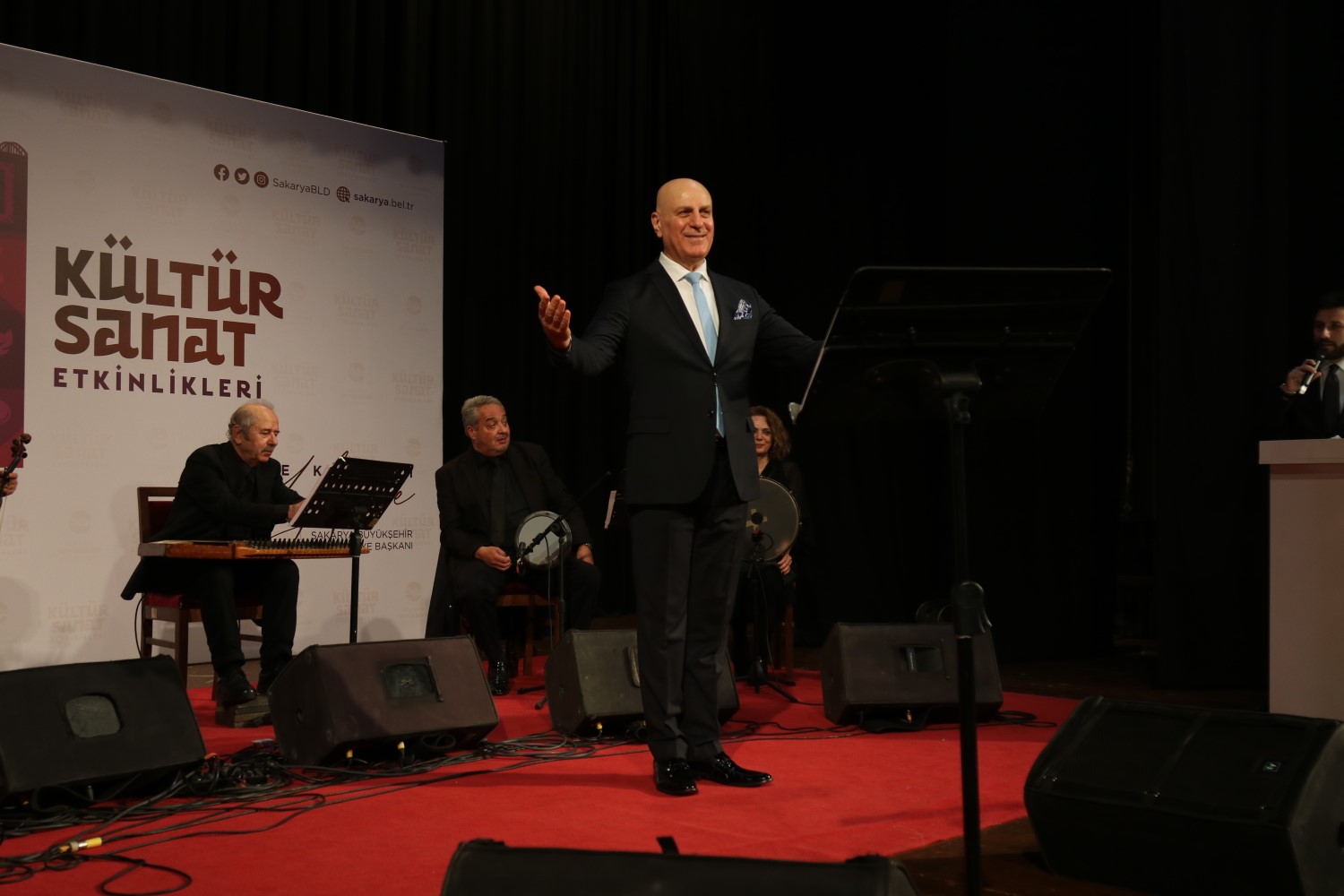 ‘Dilden Gönüle’ dinletisi kulakların pasını sildi