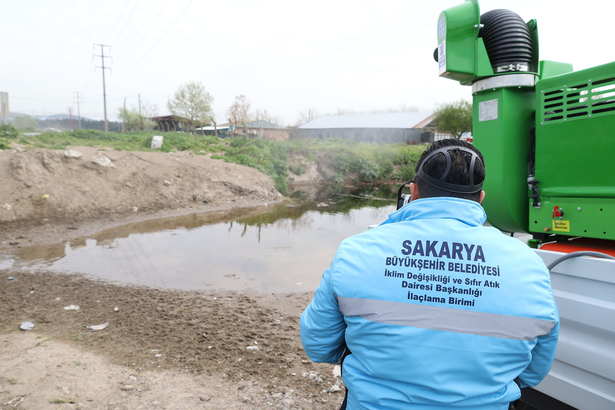 Ekip sahaya indi, şehrin her ‘karışında’ mücadele başladı