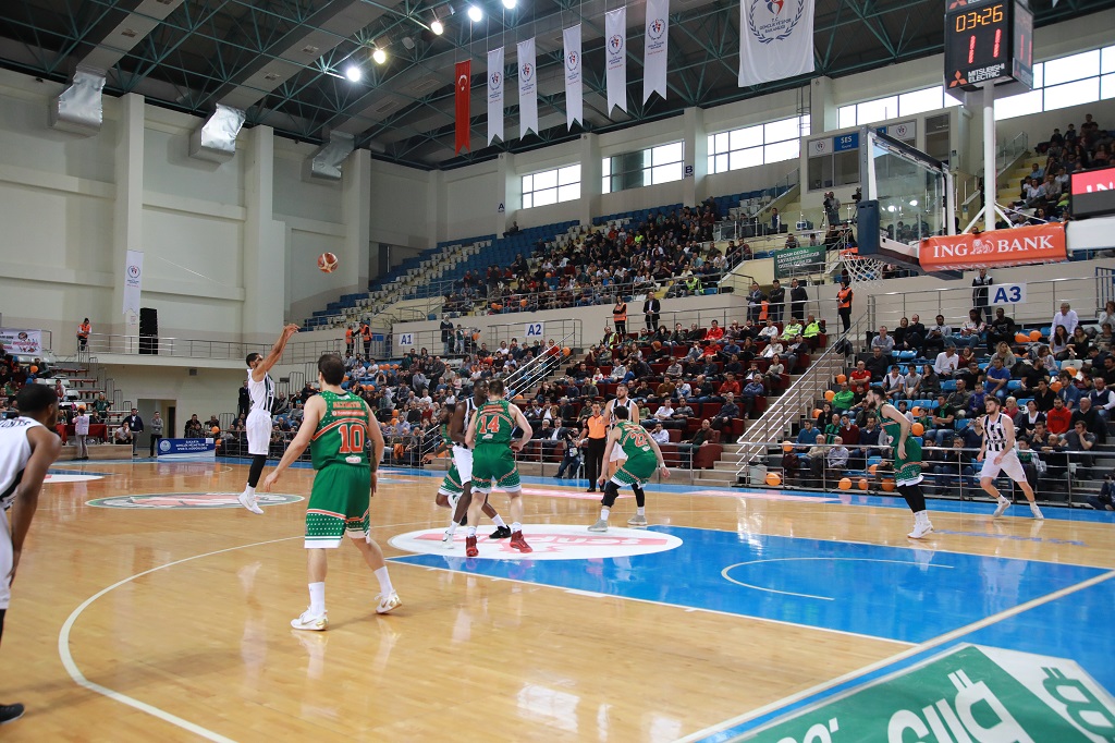 Büyükşehir’den Banvit galibiyeti