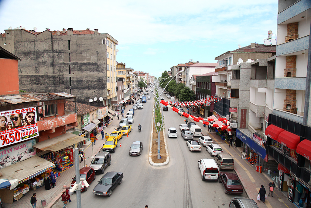 Karasu Plaj Caddesi yaza hazır