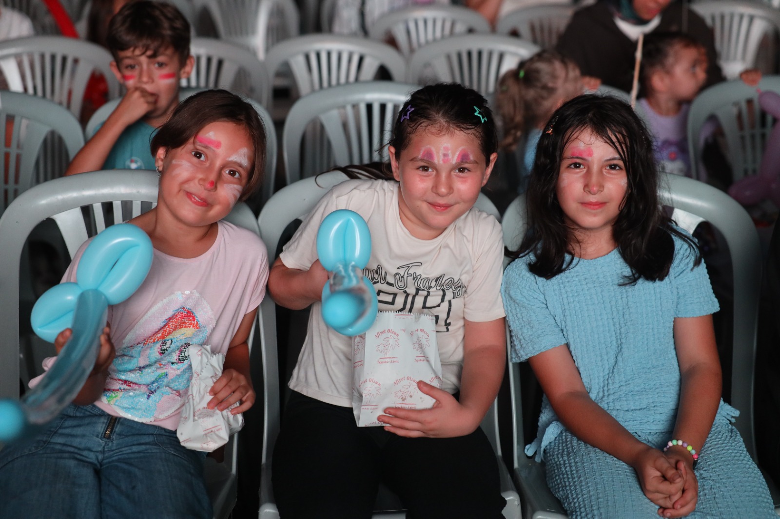 Mutluluk Tırı mahalle mahalle geziyor: Sıradaki durak Sapanca