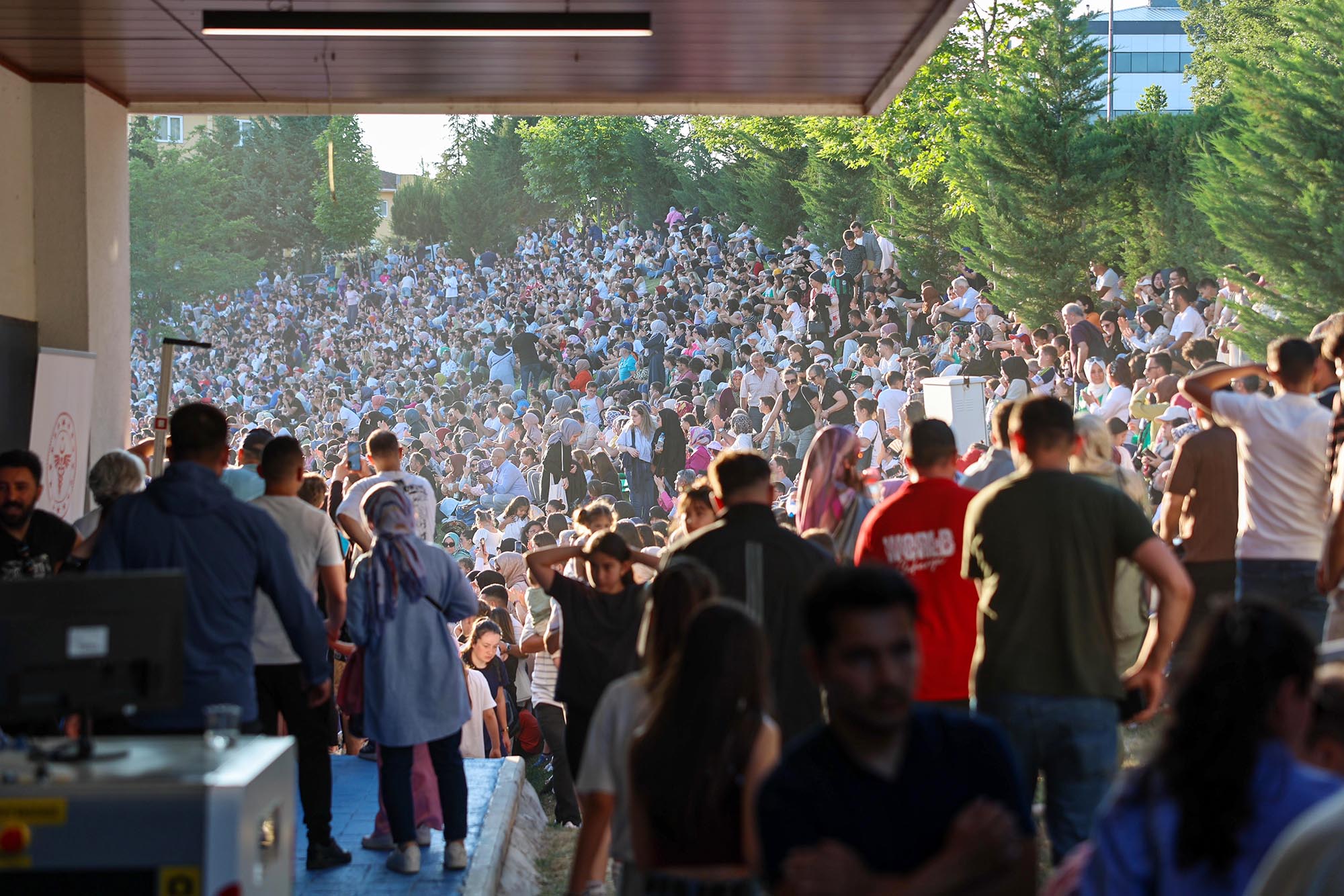 Nefesler tutuldu, binlerce kişi Sakarya’da dünya şampiyonası heyecanını yaşadı