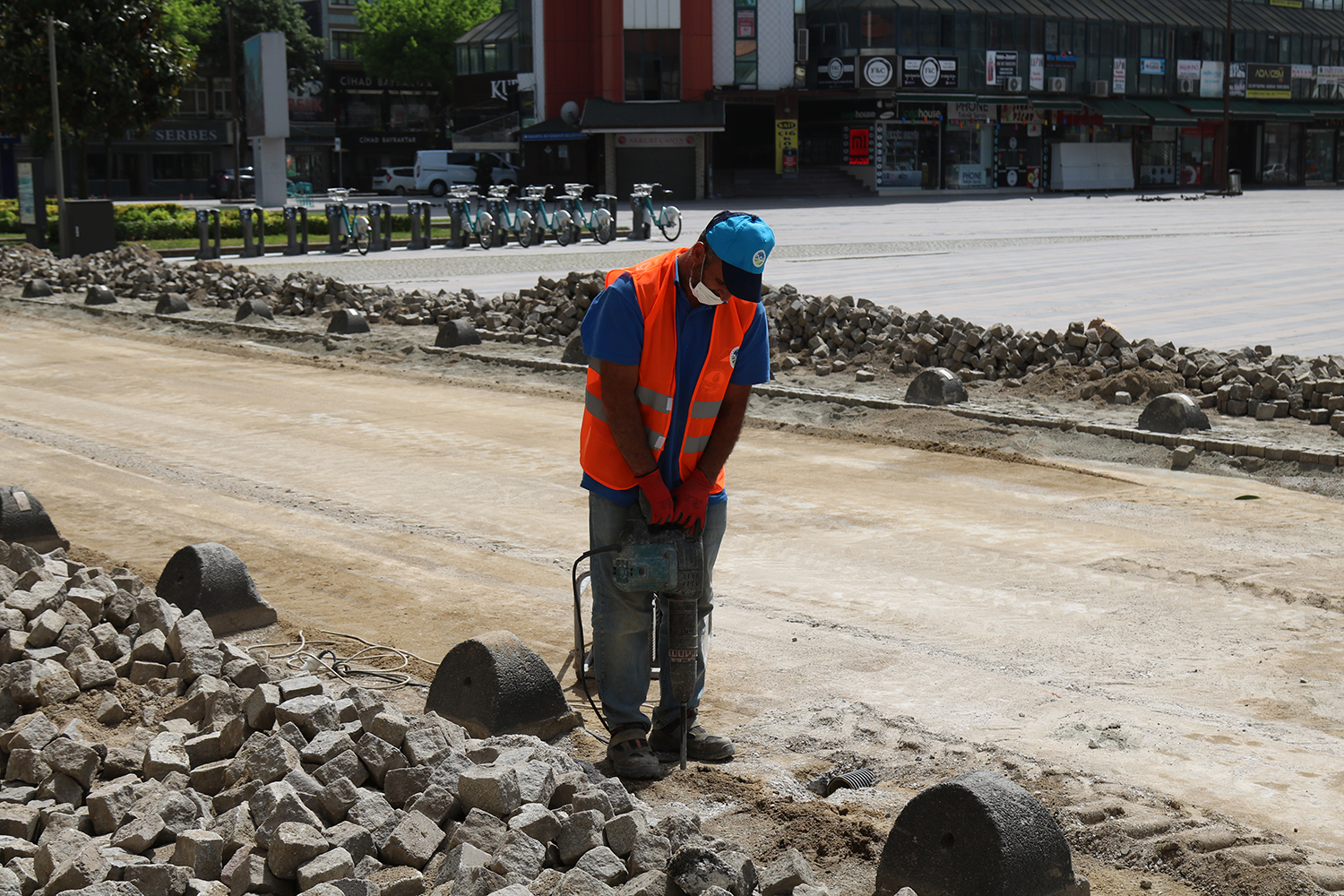 “Bankalar Caddesi’nin o kısmında çalışmalar başladı”