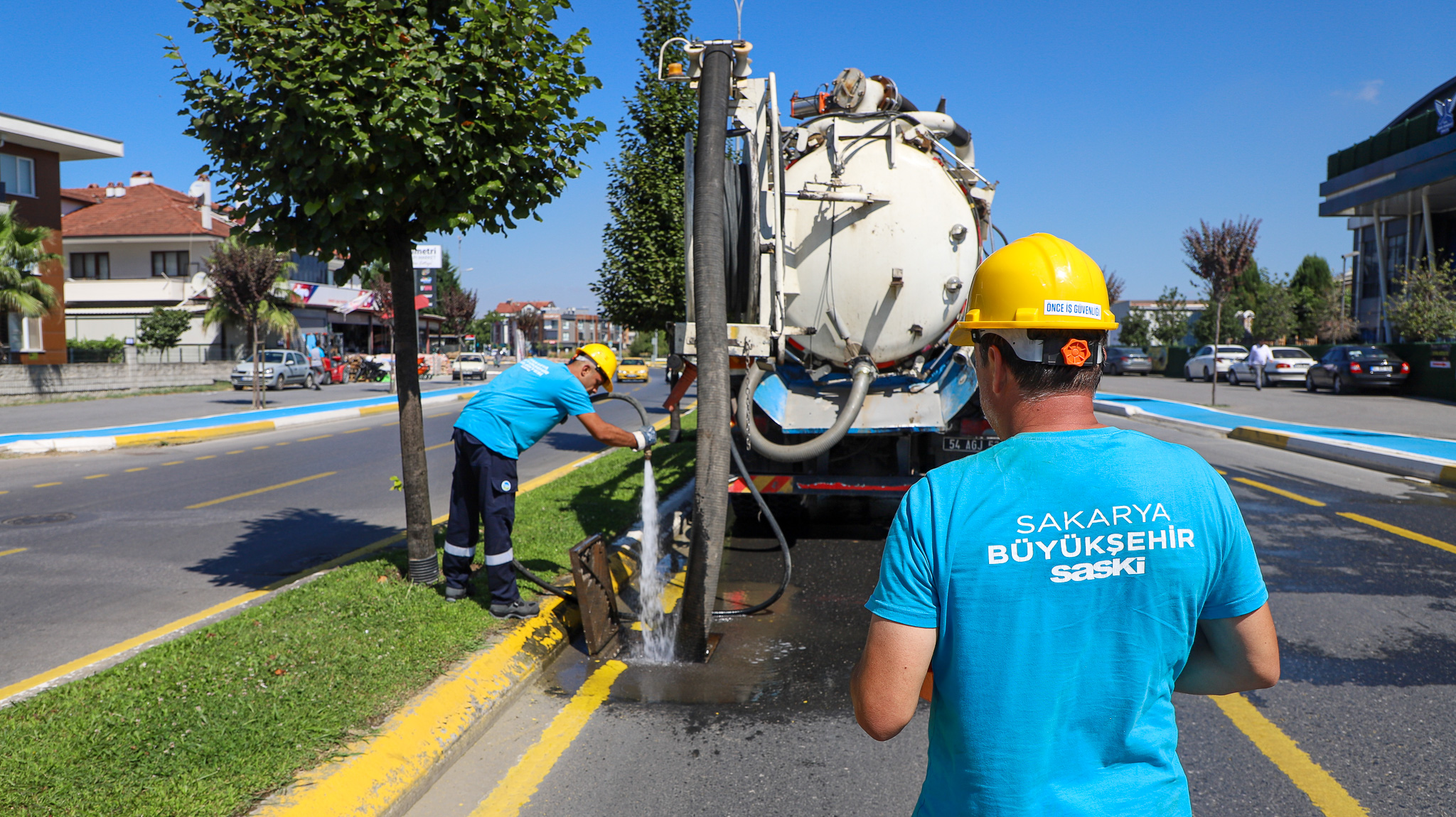 SASKİ kuvvetli yağış uyarılarına karşı altyapı temizliği için sahada