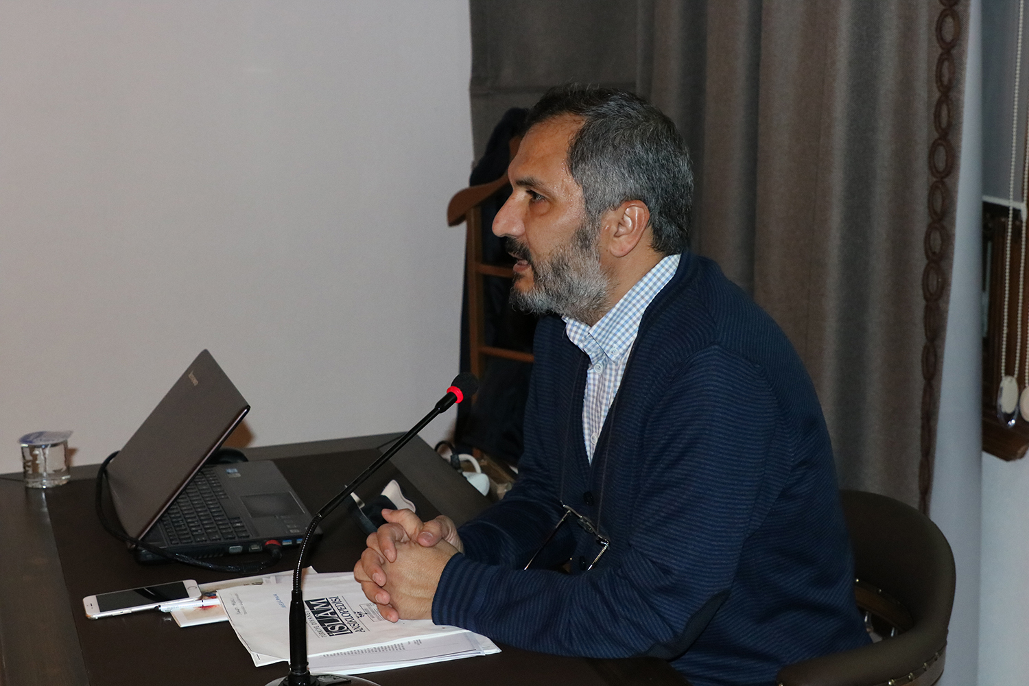 “Mevlana’nın mesnevisi başucu kitabı olmuştur”