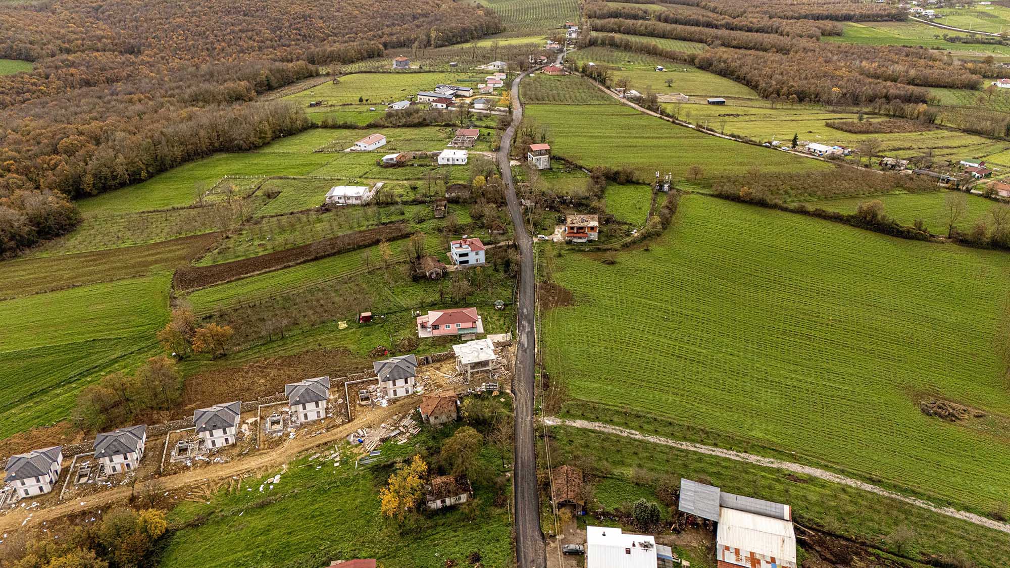 Kaynarca’da asfalt sevinci: Bu sezon toplam 31 kilometre yol yenilendi
