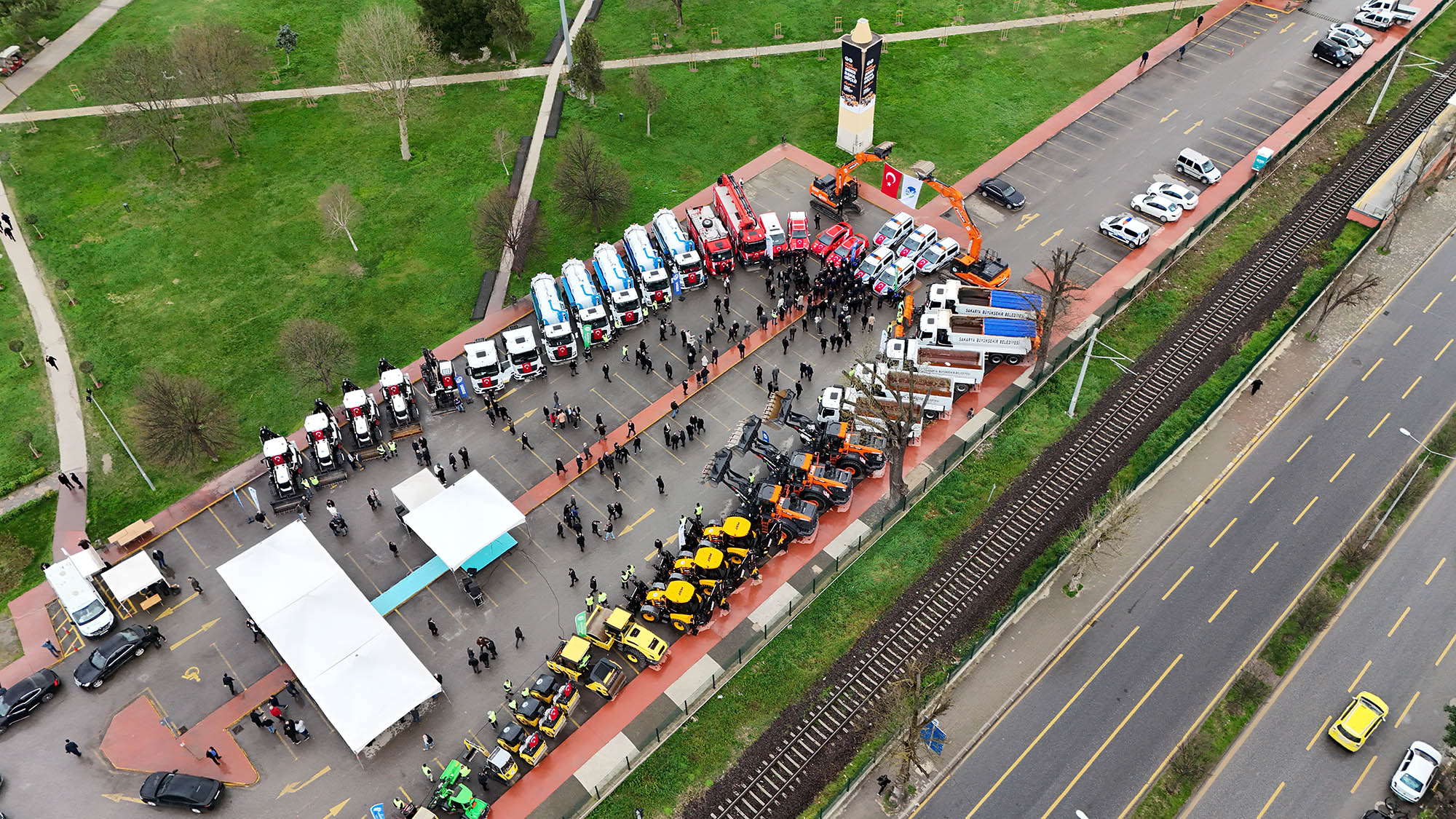 Büyükşehir’den Sakarya'ya hizmet için 484 milyon TL ile 59 araçlık dev yatırım