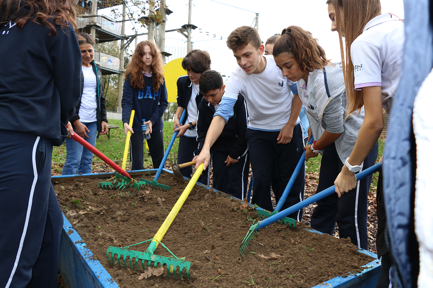 Bilim Kulübü öğrencileri Macera Park’a misafir oldu