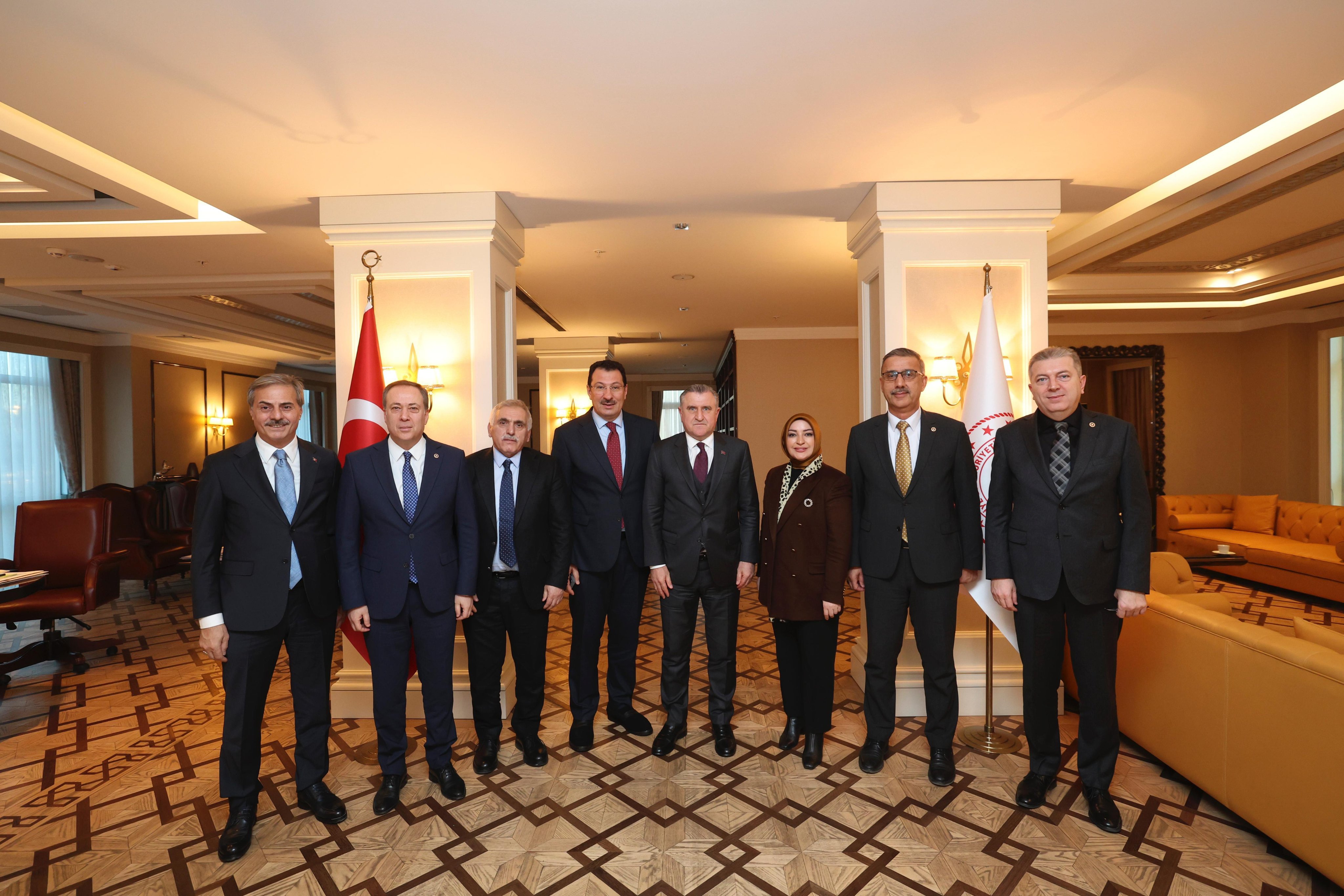 Sakarya’nın gençlik ve spor yatırımlarının temeli atılıyor