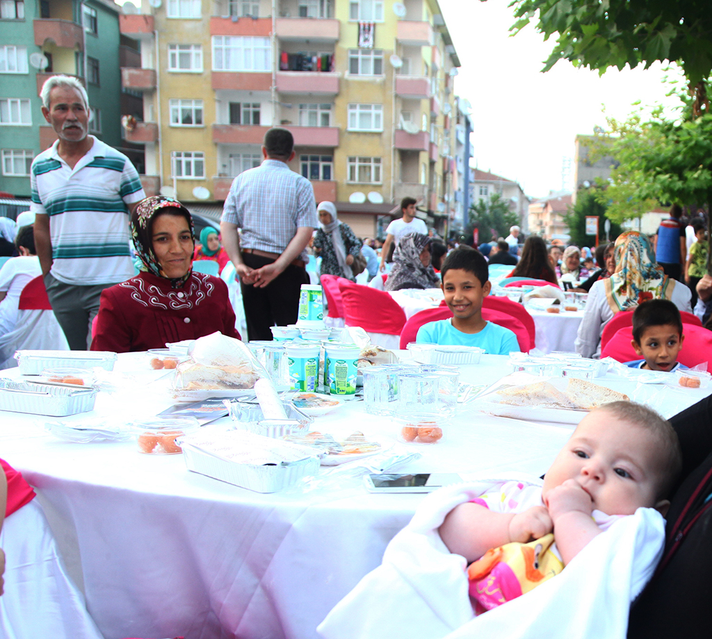 Karasu Huzur Sofralarında Buluştu