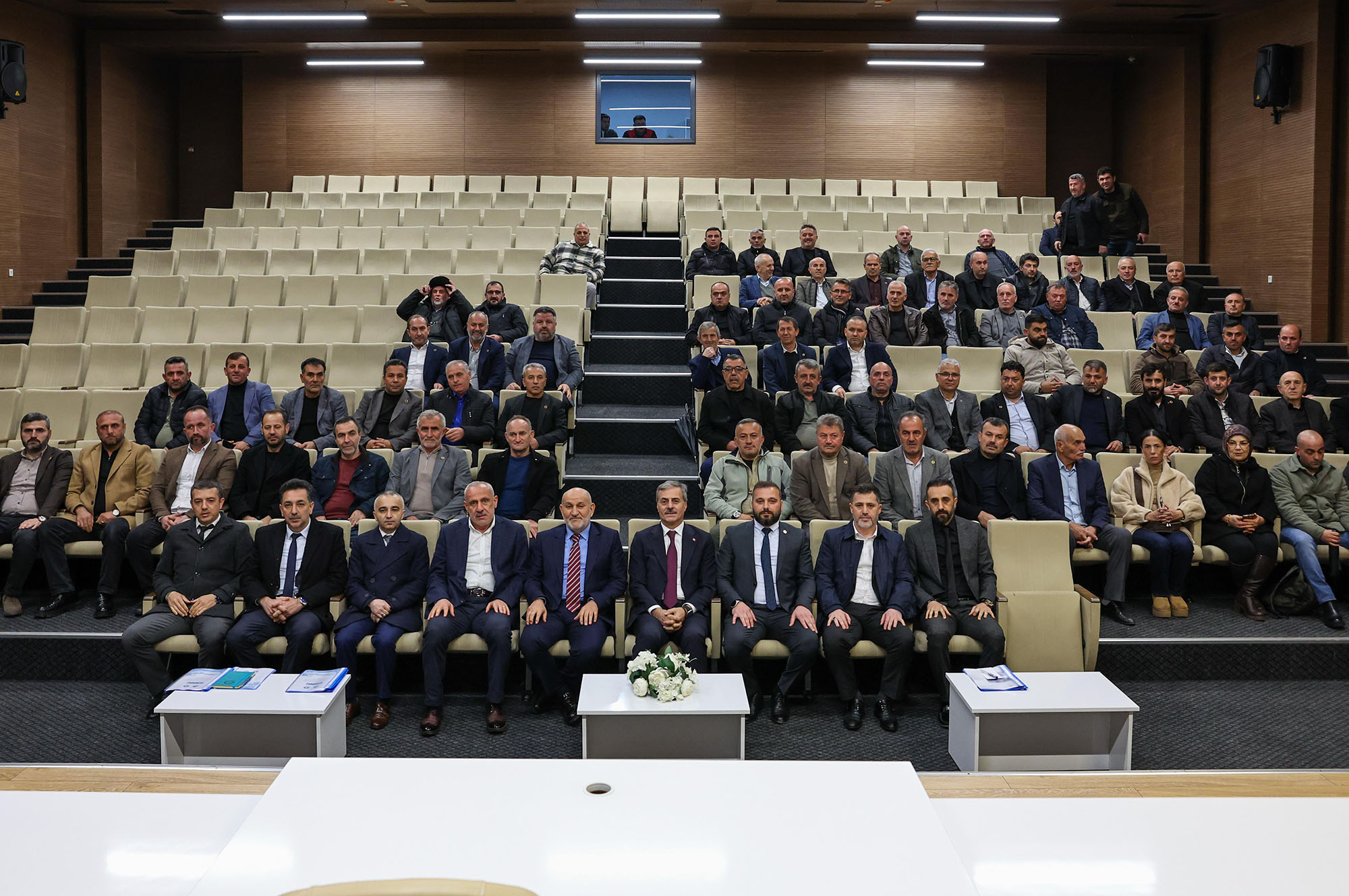 “Şehrimizin tamamı için hizmet üretiyor, 16 ilçemize ulaşıyoruz”