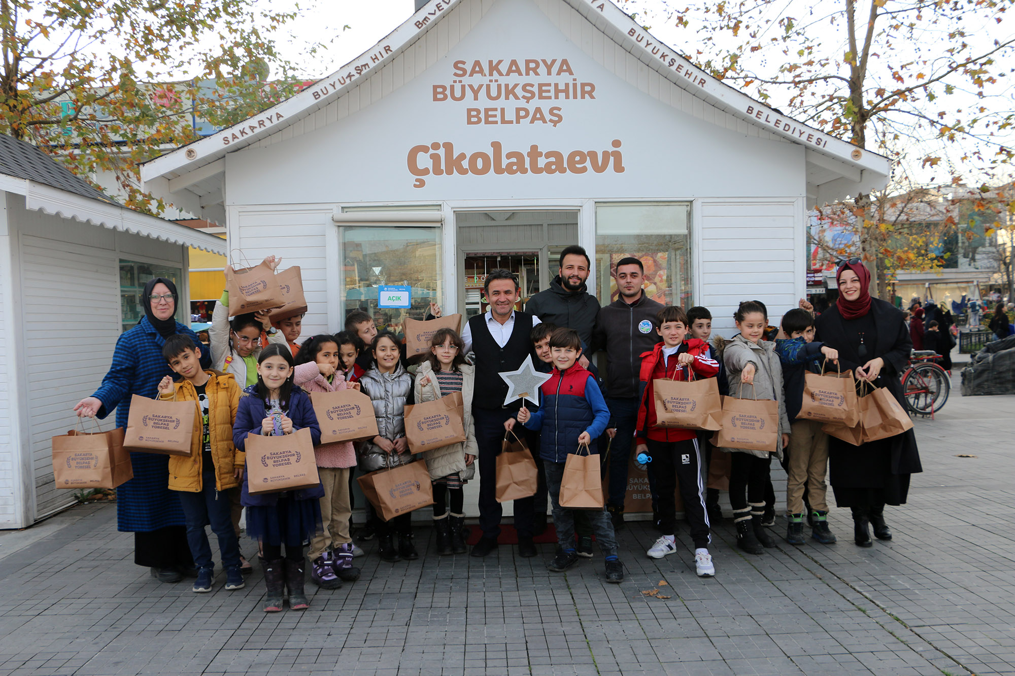 SGM öğrencileri yerli üretim satış merkezlerine hayran kaldı