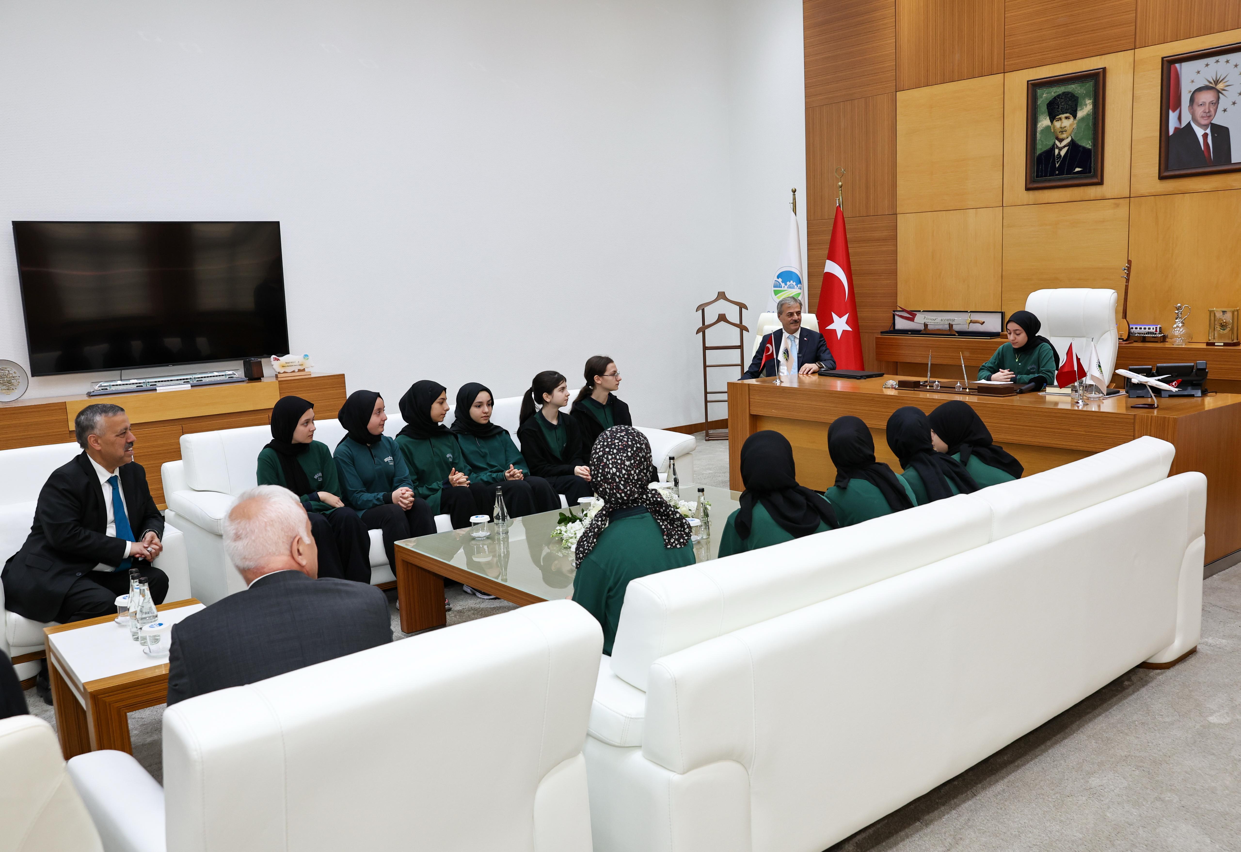 “Yarının geleceği bizim elimizde”