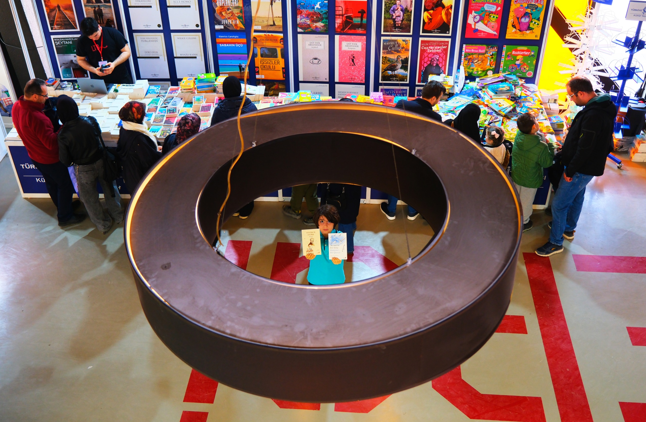 Sakarya Çocuk Edebiyat Fuarı tarihe geçti: 100 bini aşkın misafir