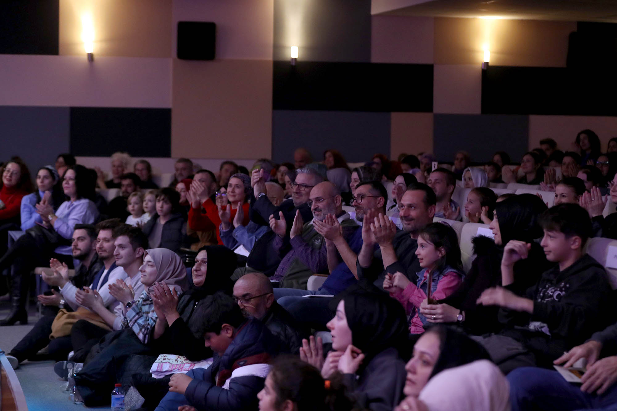 Kent Orkestrası’ndan Nostaljik Pop Rüzgârı 