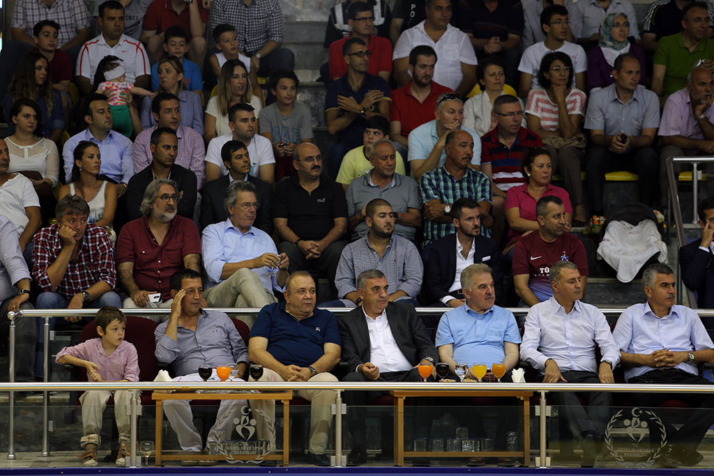 Basketbol ve Futbolda Önemli Başarılara İmza Atacağız