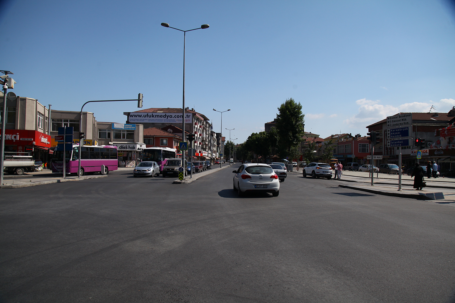 Sakarya Caddesi yeni yüzüne kavuştu