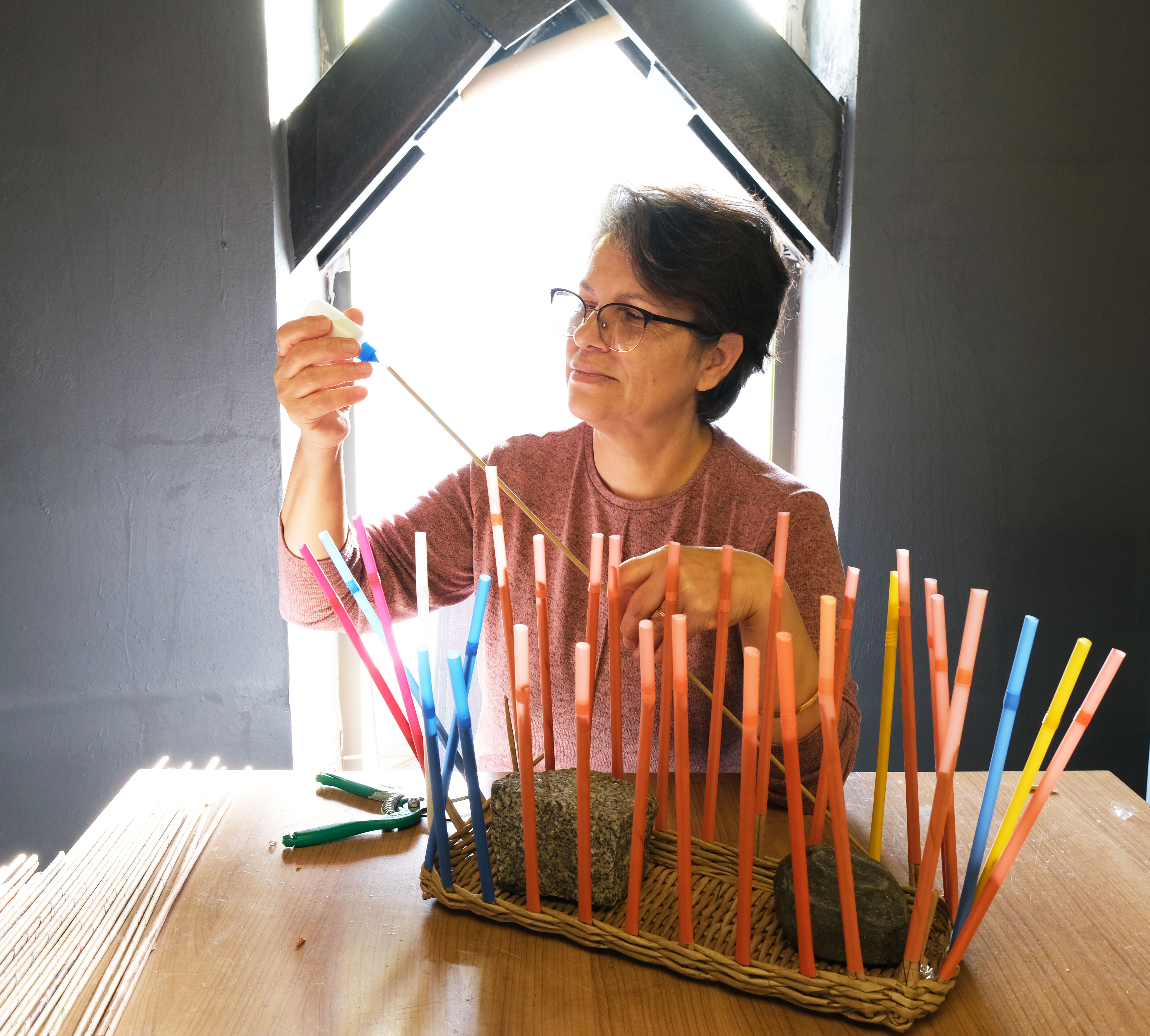 Çöpten hayata kâğıdın yolculuğu. Atık maharetli ellerde sanata dönüşüyor