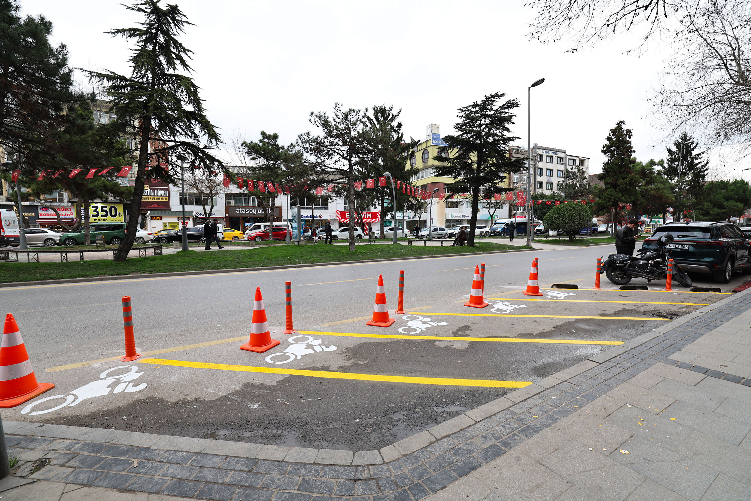 Büyükşehir’den şehir merkezinde motosikletler için düzenli park alanları