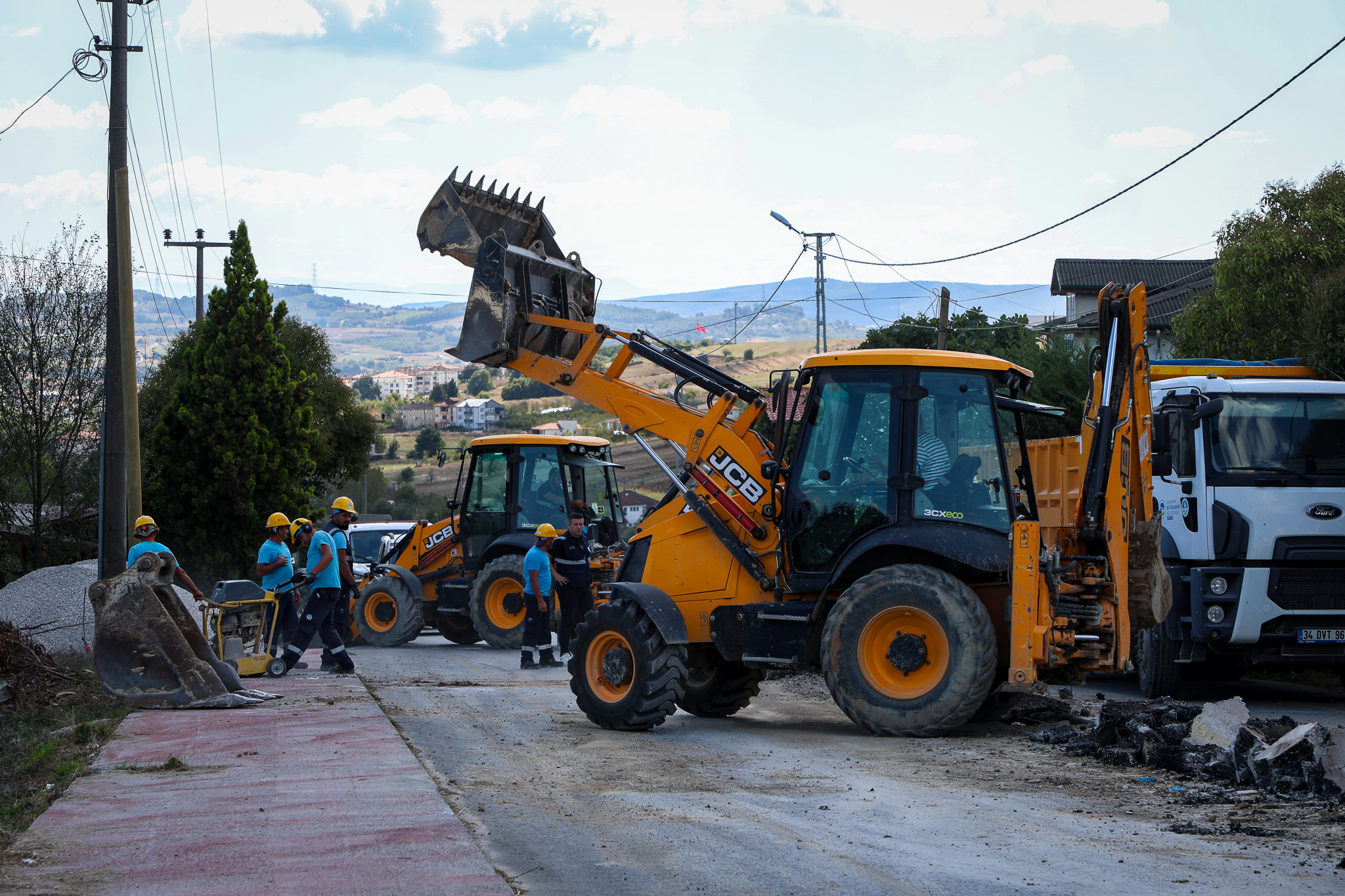 Kaynarca Kertil’in altyapısına bin 900 metrelik yeni kanalizasyon hattı kazandırılıyor