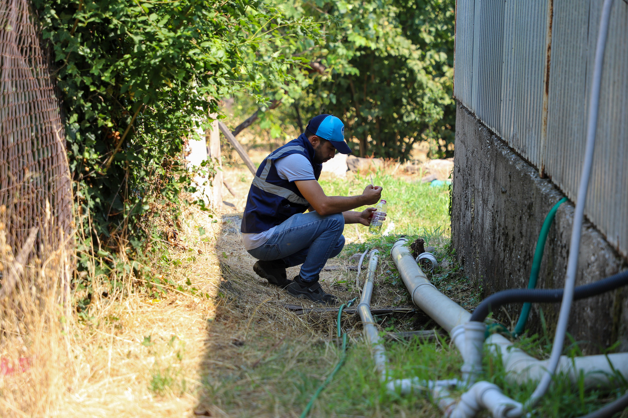 Kesintilere neden olan kaçak kullanımı engellemek için ekipler 24 saat sahada