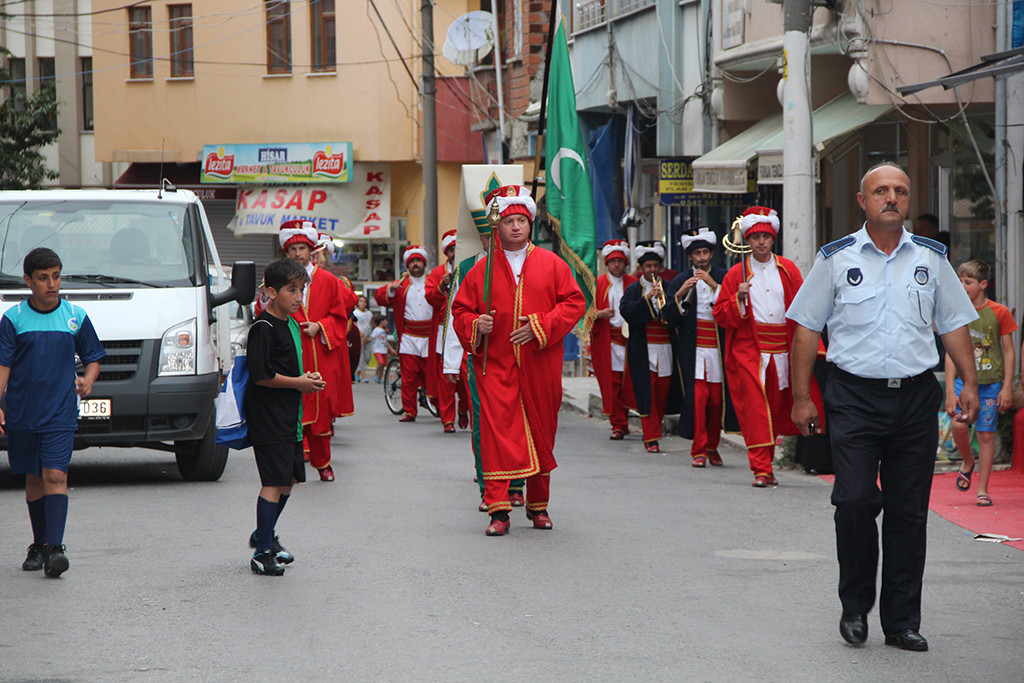 Büyükşehir’in Mobil Sahnesi Yolculuğa Başladı