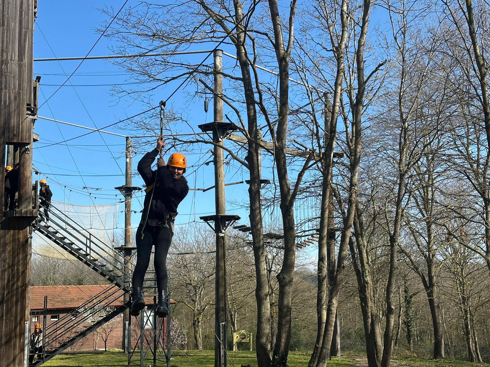 SAÜ’lü gençler Macera Park’ta kamp deneyimi yaşadı
