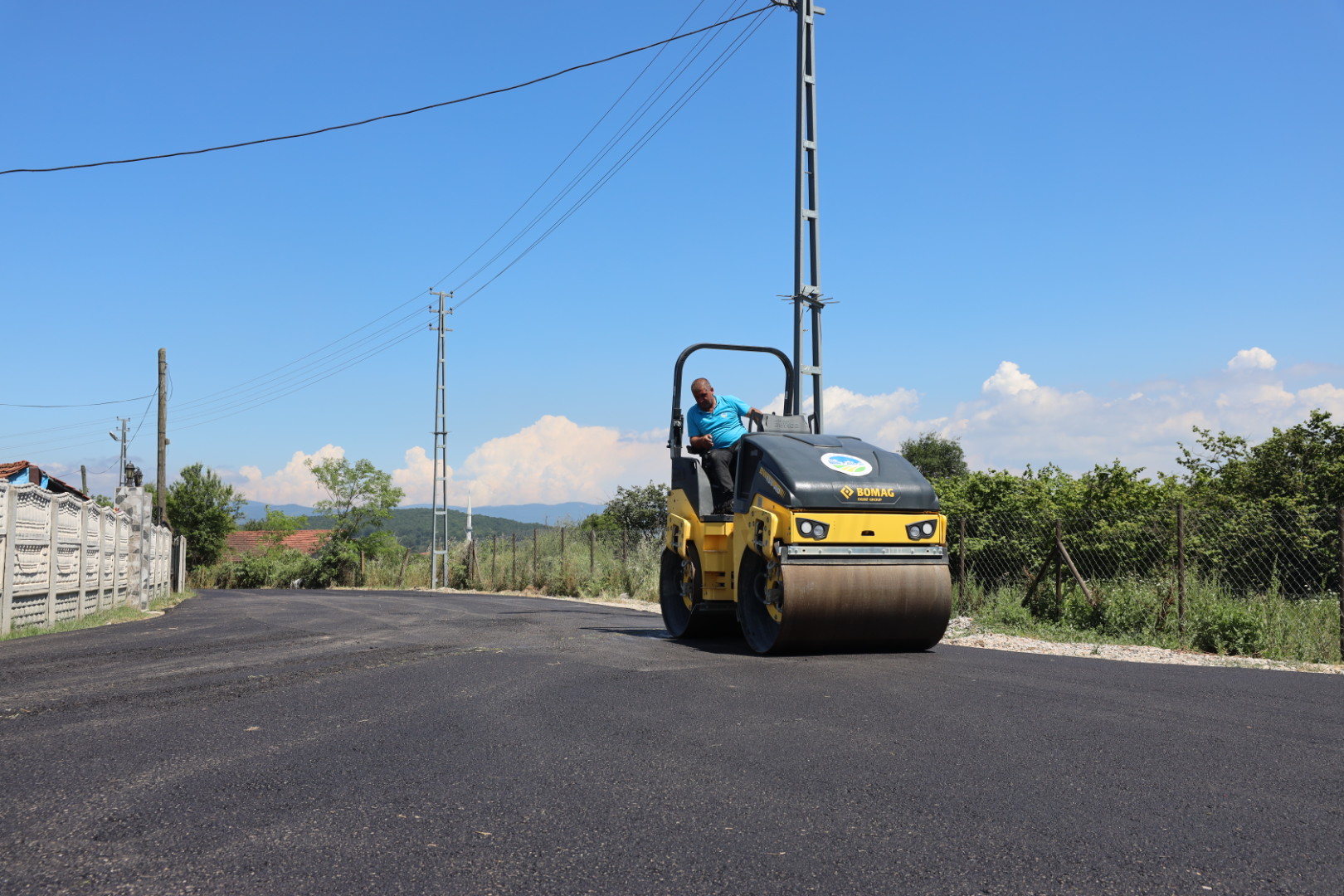 Söğütlü’de 6 kilometrelik güzergâh güçlü koordinasyonla sil baştan
