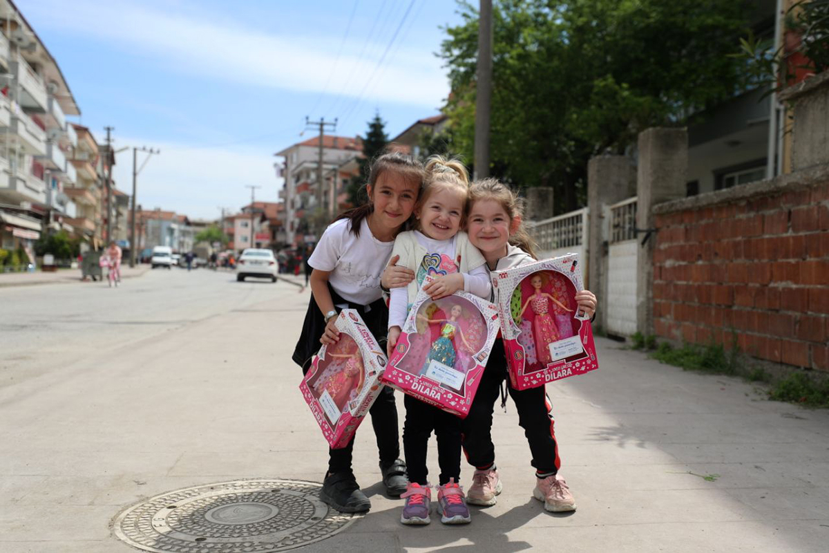 Büyükşehir’den çocuklara bayram hediyesi