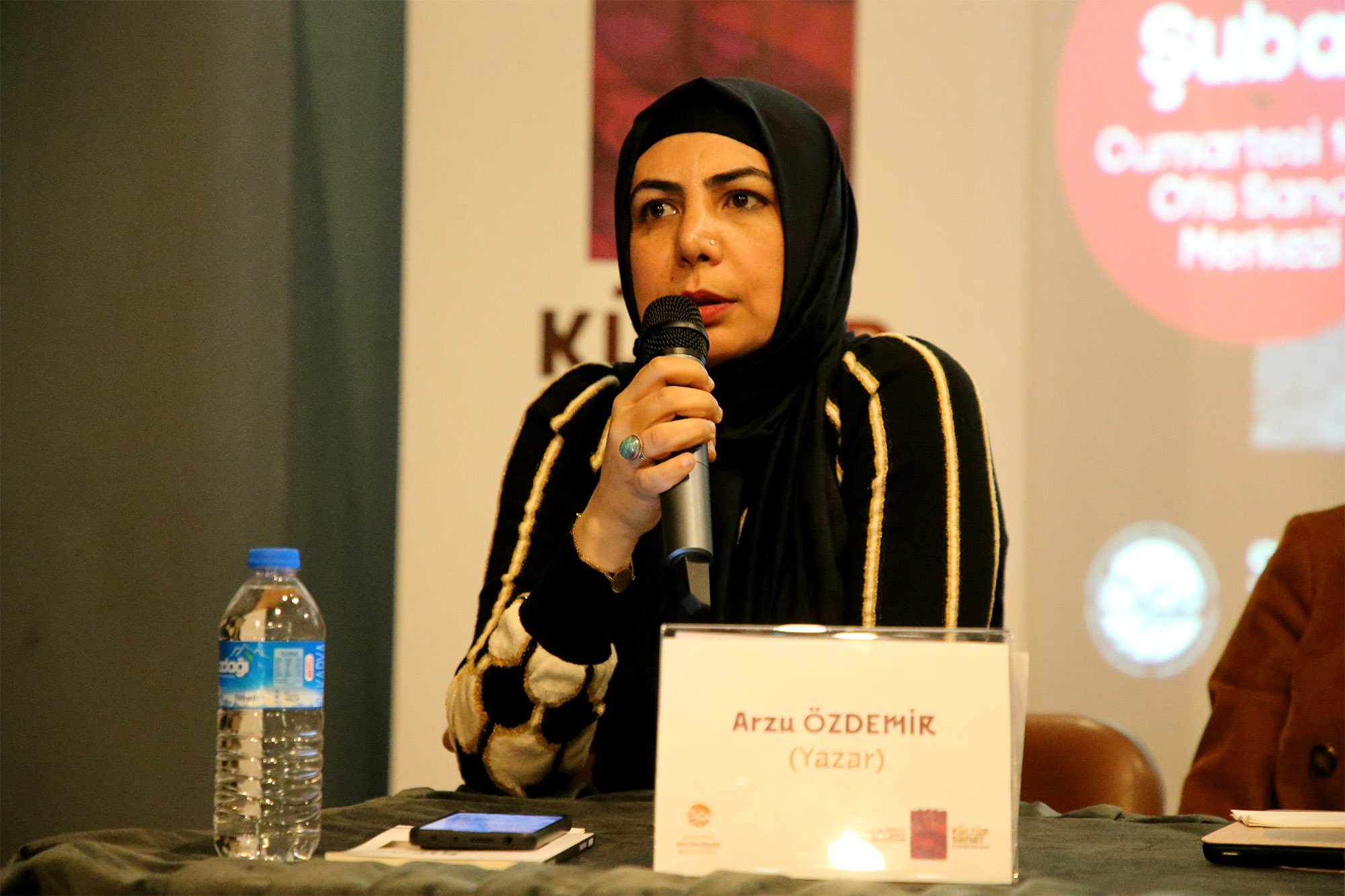 Sakaryalı yazarlarla yuvada ‘sanat’ dolu sohbet