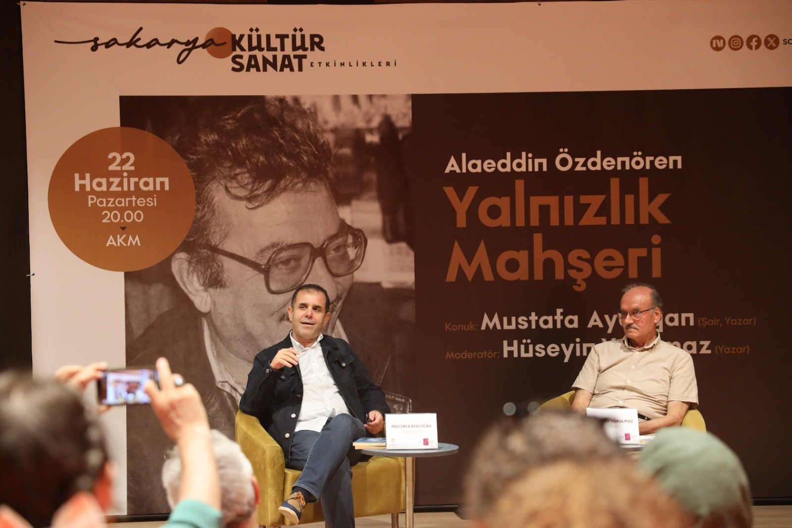Alaeddin Özdenören’in edebiyat dünyası AKM’de ele alındı