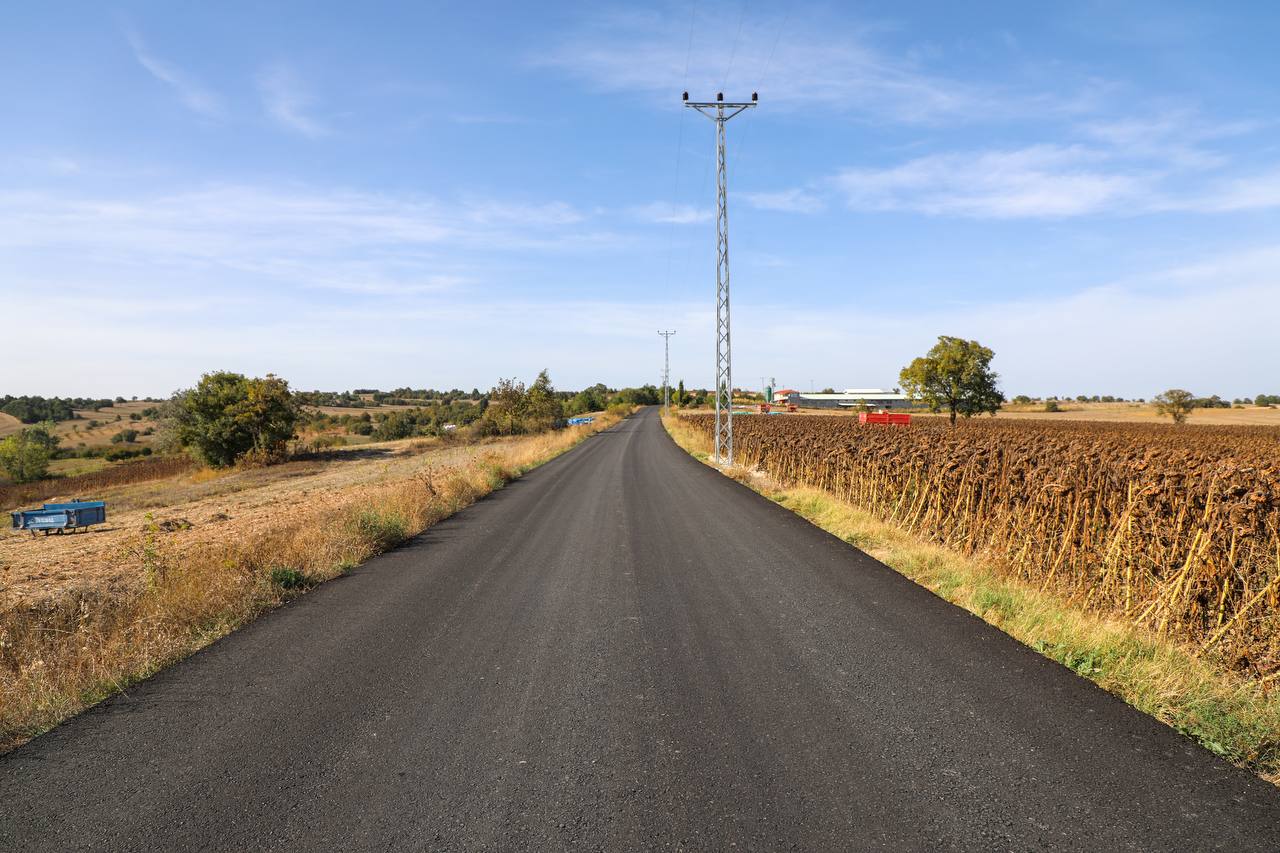 Büyükşehir şehrin güney ucunda 21 kilometrelik arterleri yeniliyor