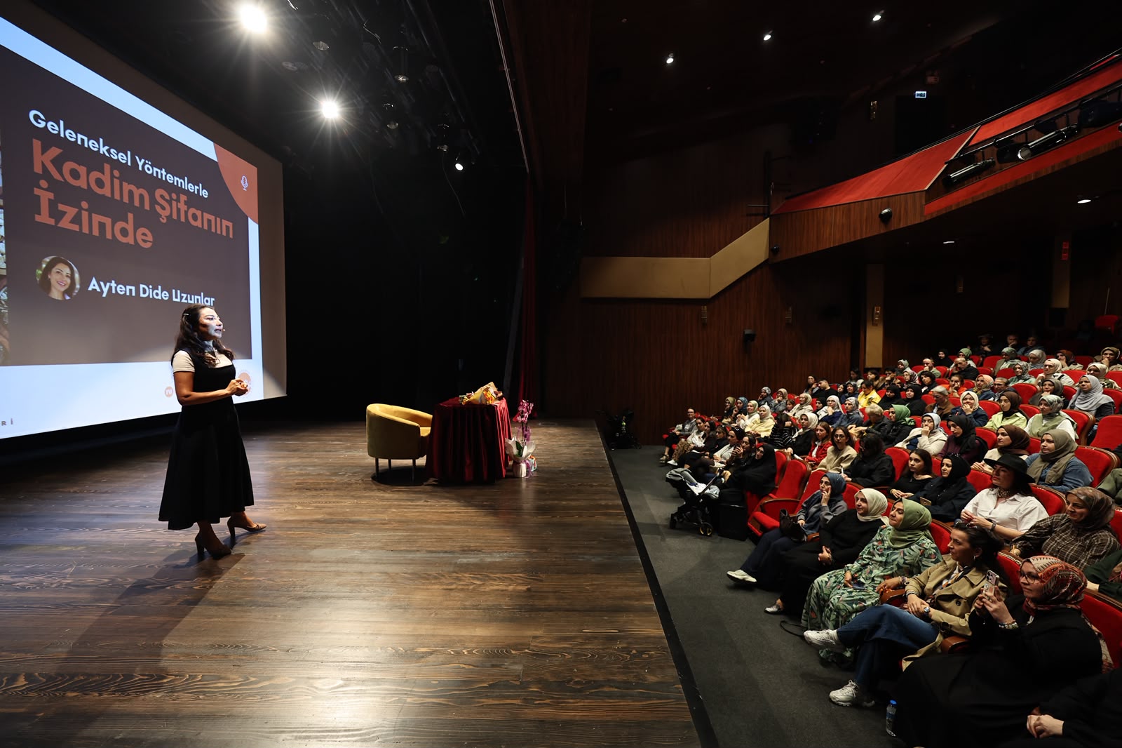Kadim Hemşire AKM’de şifanın izini sürdü