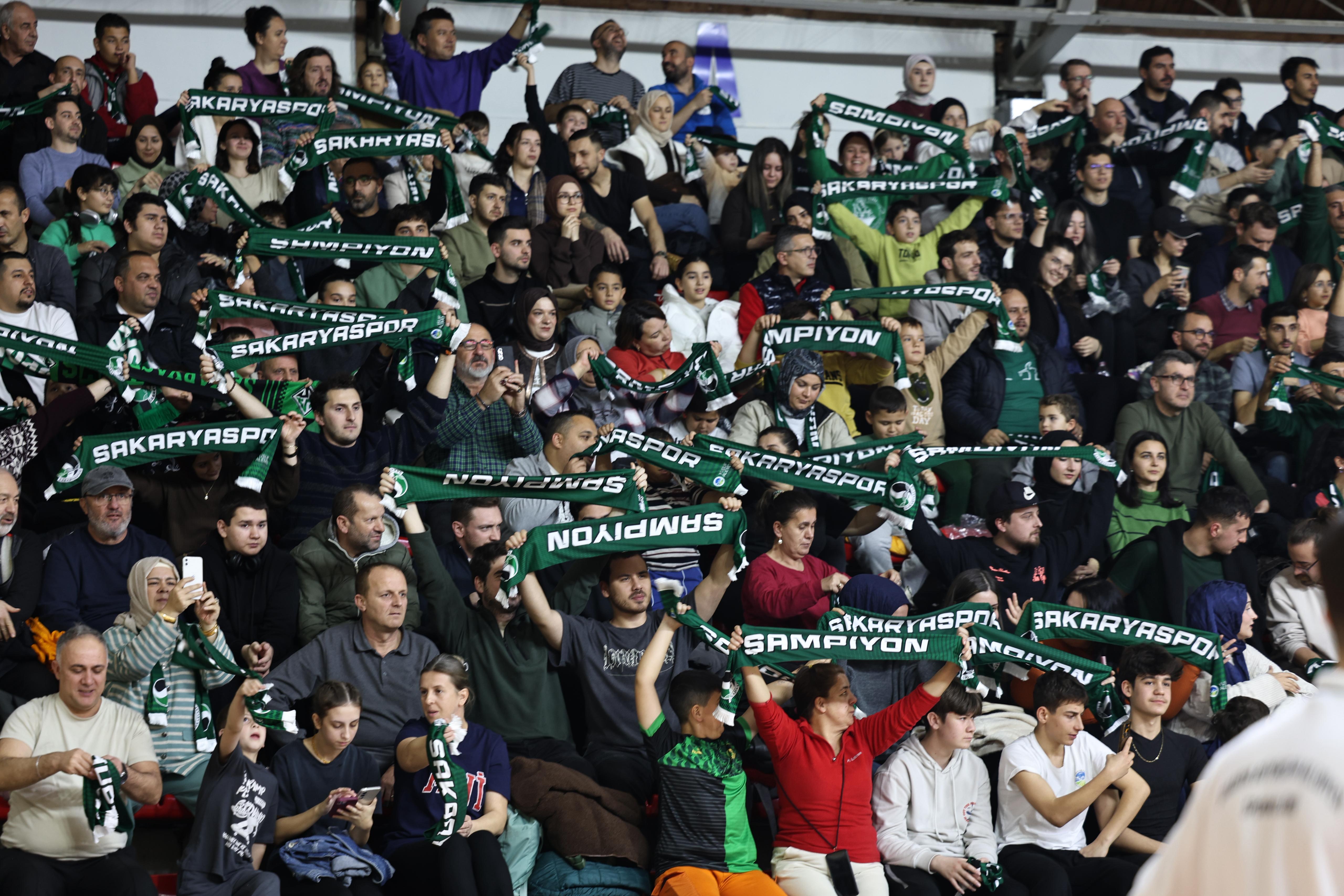 Büyükşehir Basketbol Play-Off’ta sahne alıyor: Çeyrek Finalde Çiftlikköy’ü ağırlıyor