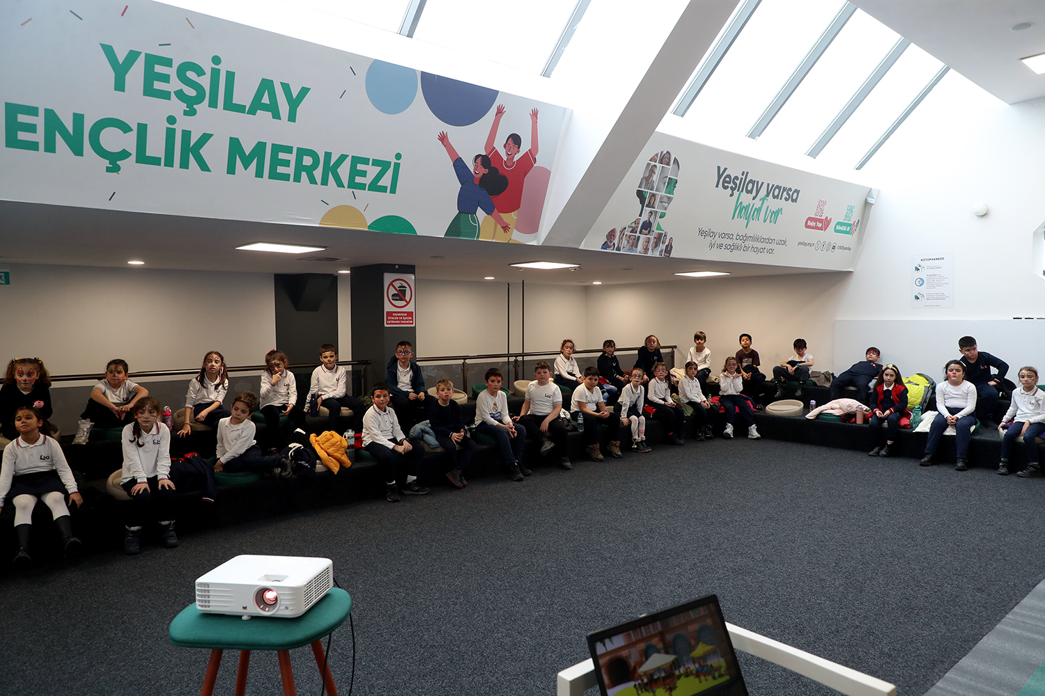 Sakarya’nın minikleri ‘bağımlılık’ tehlikesini oyunlar eşliğinde öğrendi