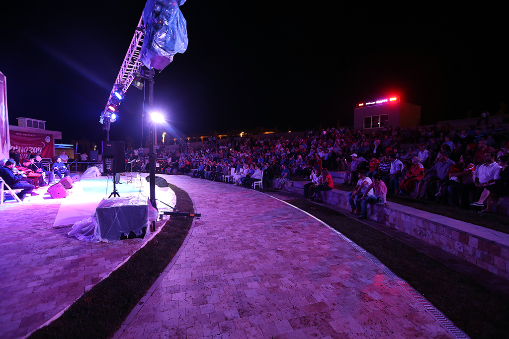 Ahmet Özhan’dan Muhteşem Konser