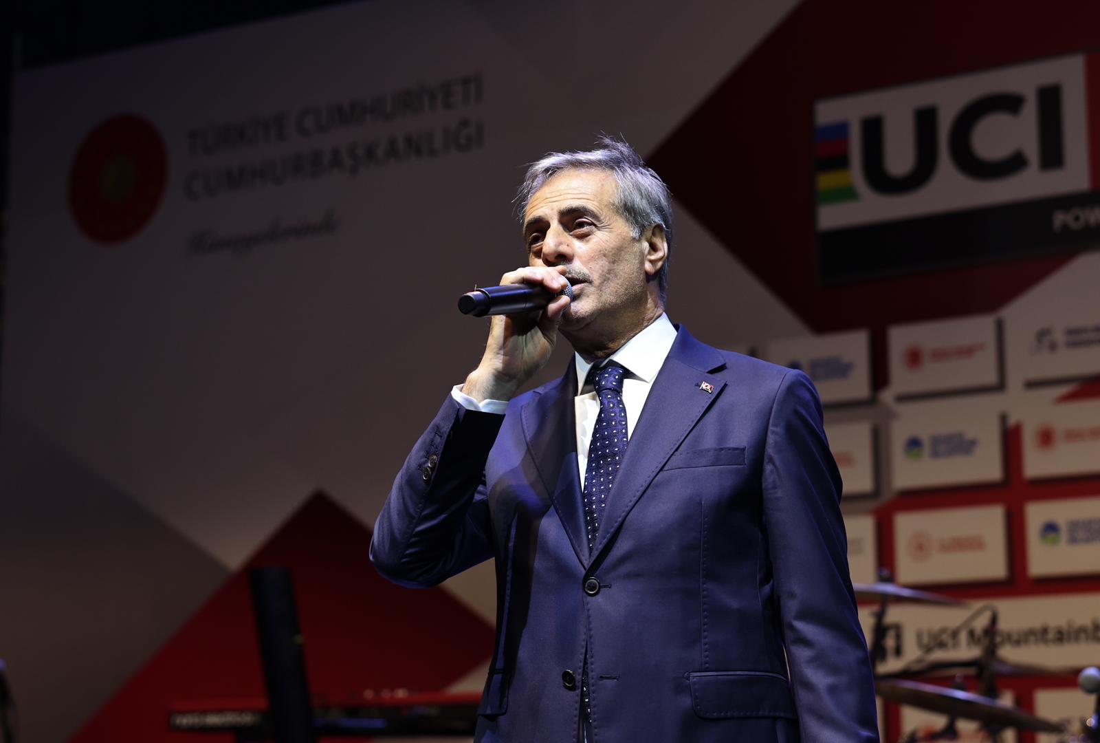 Şampiyon pedallar MTB Dünya Kupası’nda nefes kesti