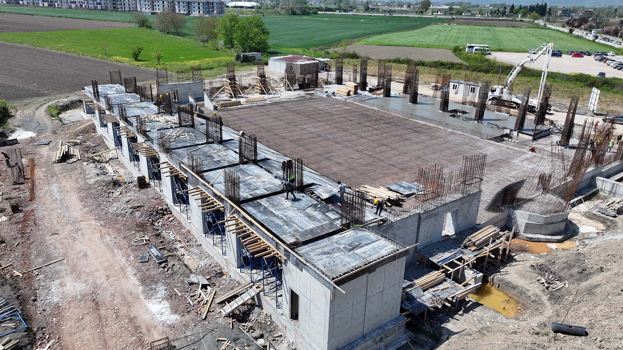 Adapazarı modern spor tesisine kavuşuyor: Bölgenin cazibe noktası, sporun merkezi olacak…