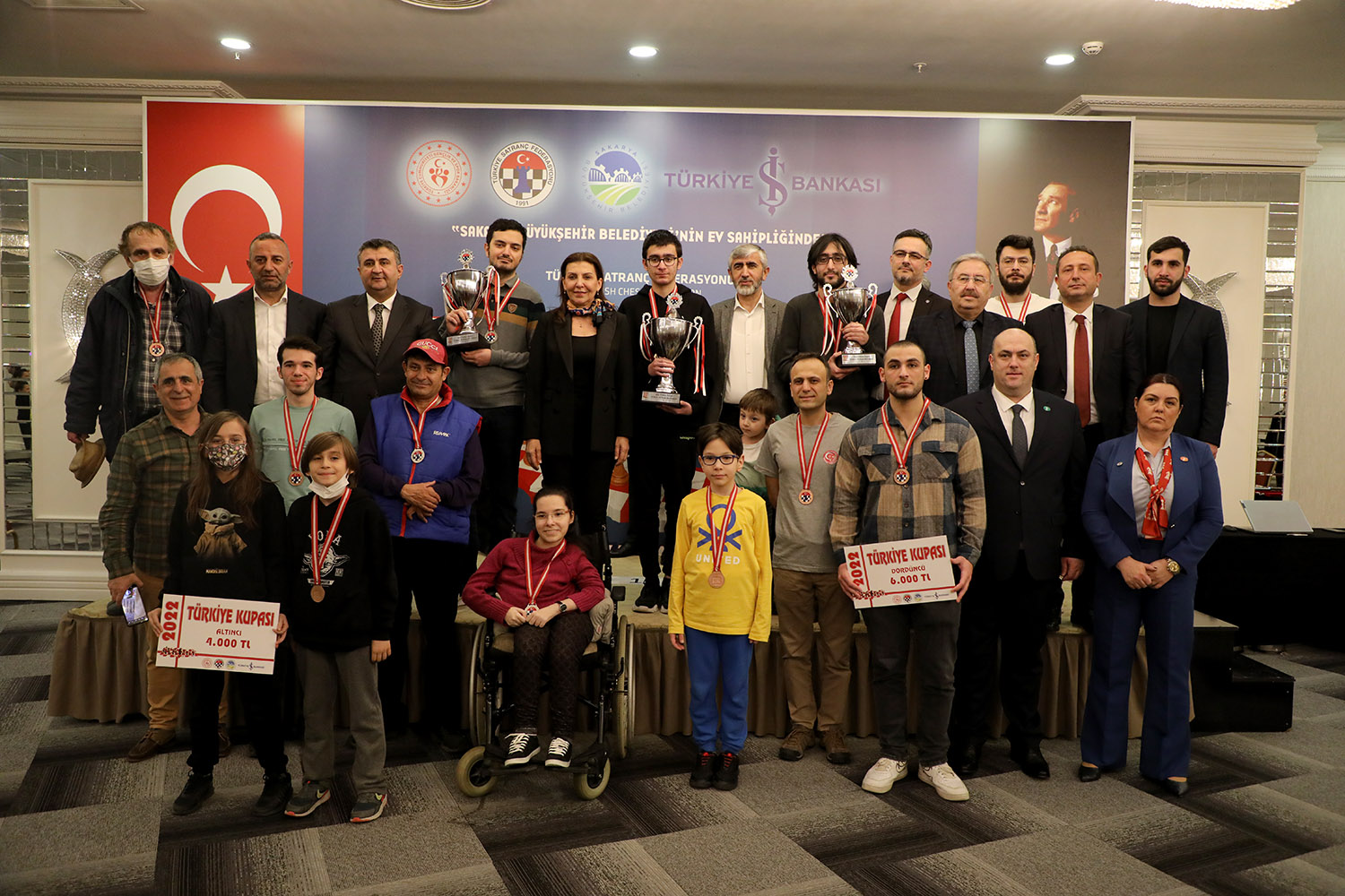 Sakarya’nın ev sahipliği yaptığı Satranç Türkiye Kupası heyecanı sona erdi