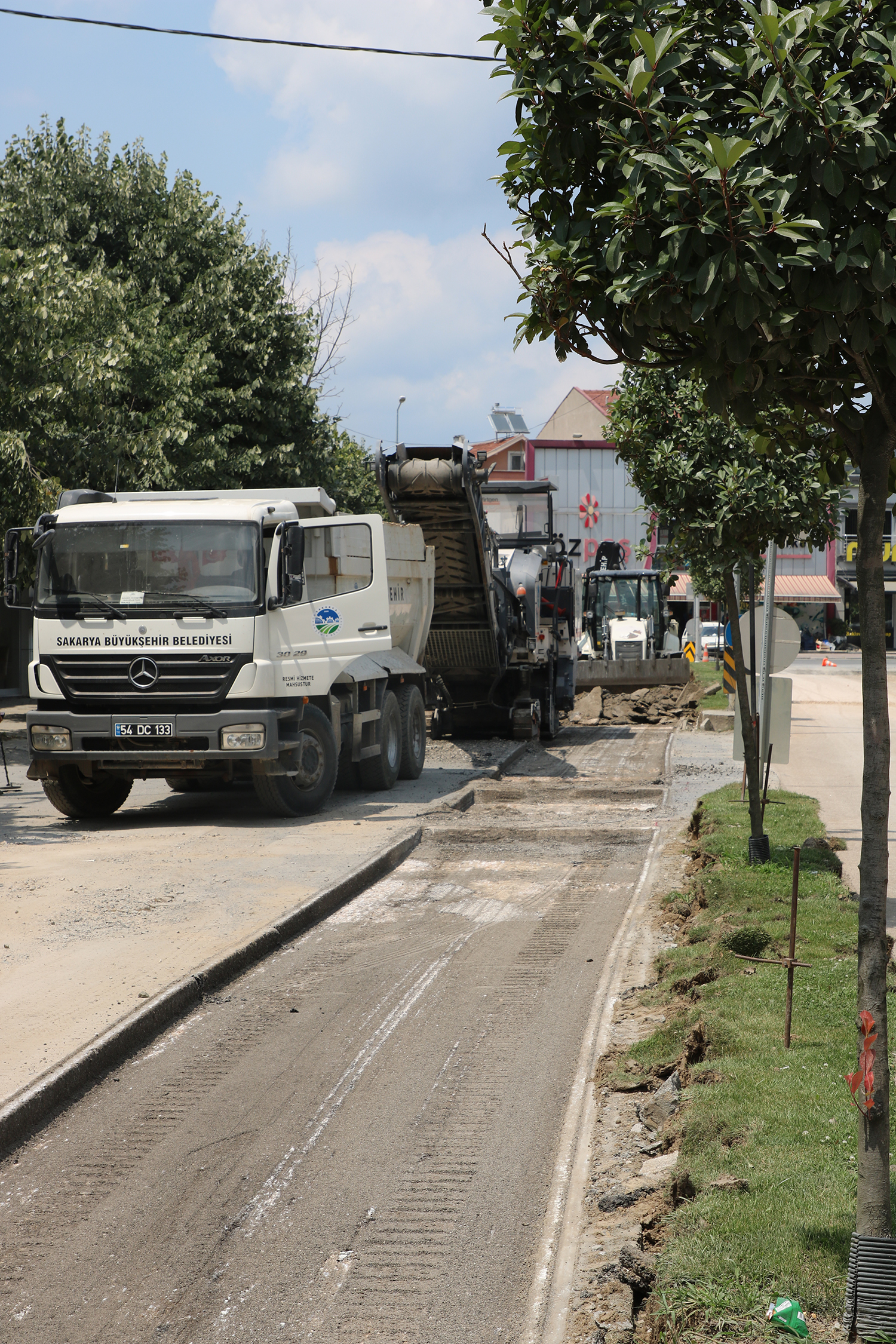 Sanayi Caddesi yeni yüzüne kavuşuyor