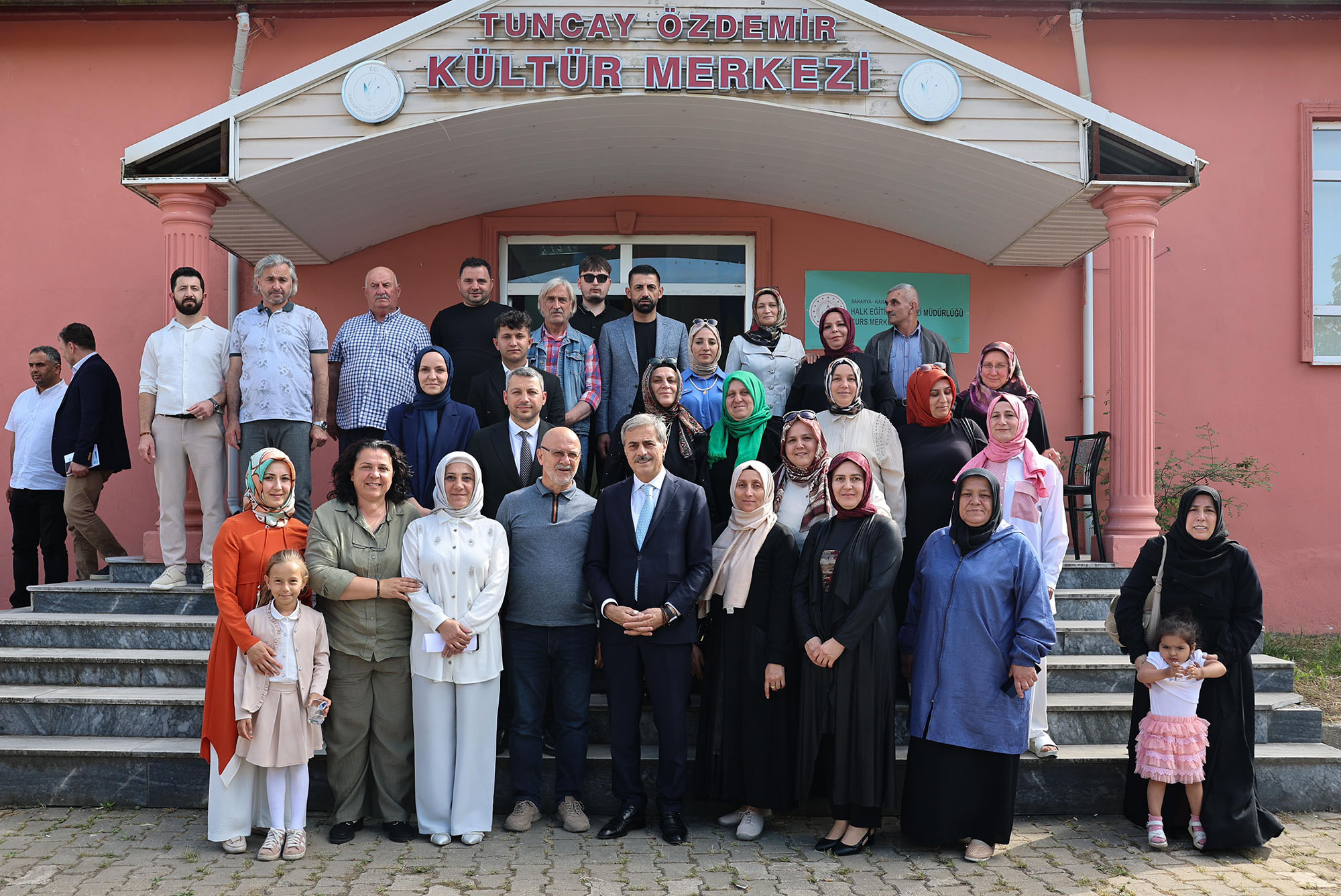 Karapürçek’te yatırım ve hizmet seferberliğimiz devam edecek: SGM, Millet Bahçesi, Futbol Sahası ve Ön Çökeltim Sistemi…