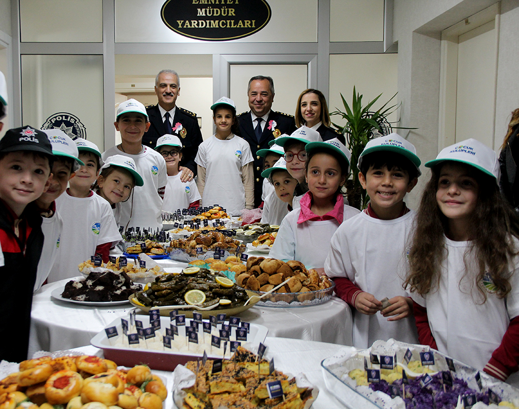 Miniklerden Polis teşkilatına anlamlı ziyaret