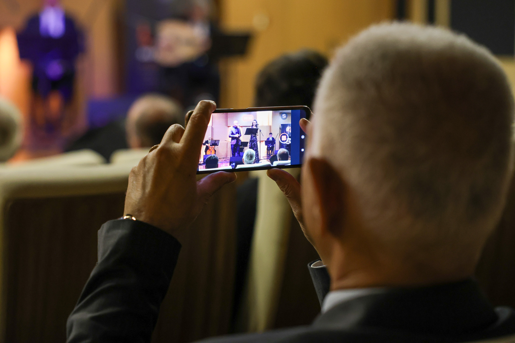 Ziya Taşkent anısına adını taşıyan salonda unutulmaz bir gece