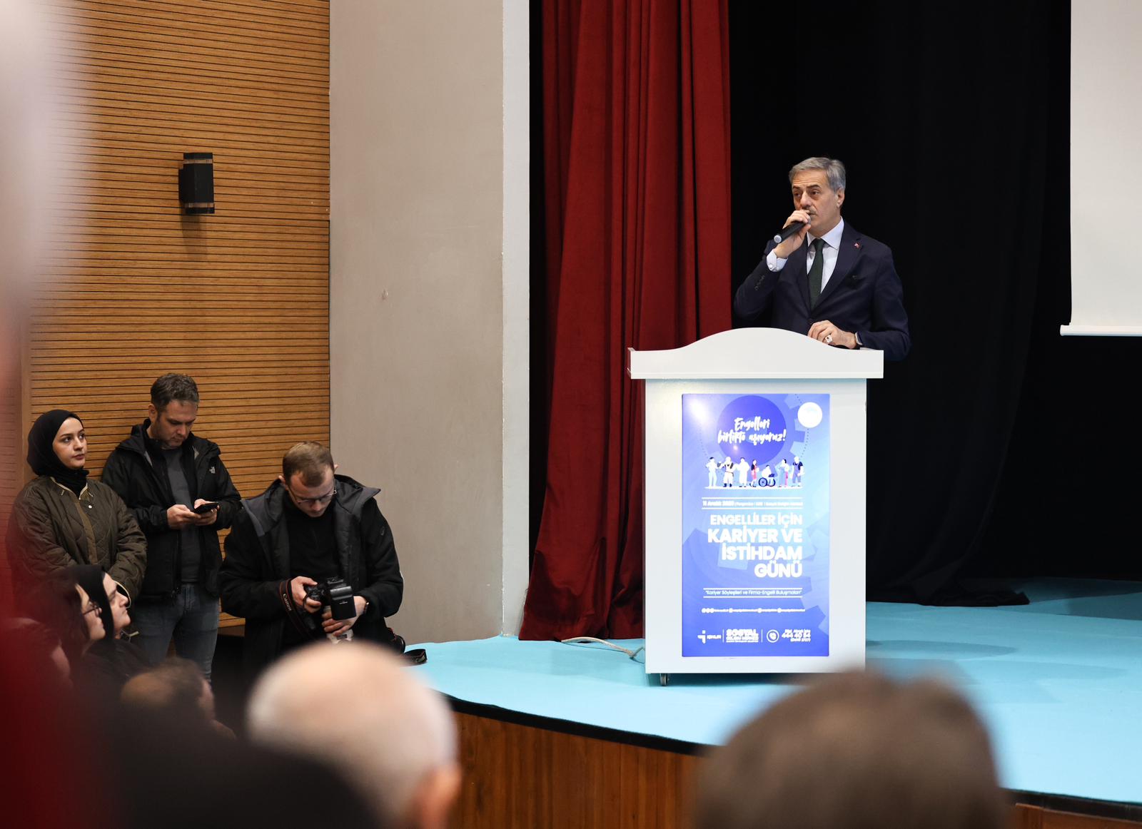 “Özel bireylerimiz gayreti ve azmiyle büyük başarılara imza atıyor”