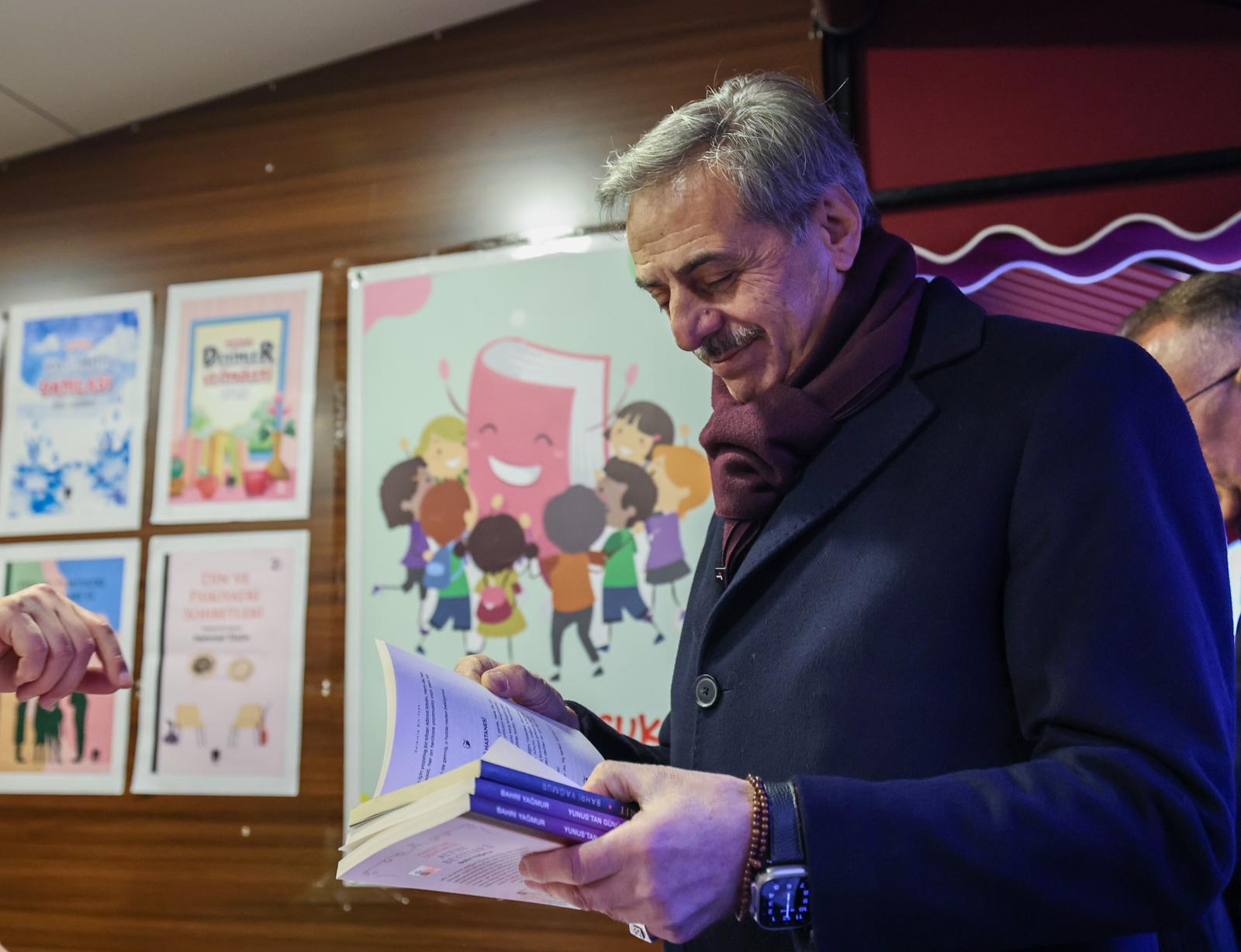 Sakarya’da bir Ramazan klasiği ve Büyükşehir’in geleneği Kitap Sokağı kapılarını açtı