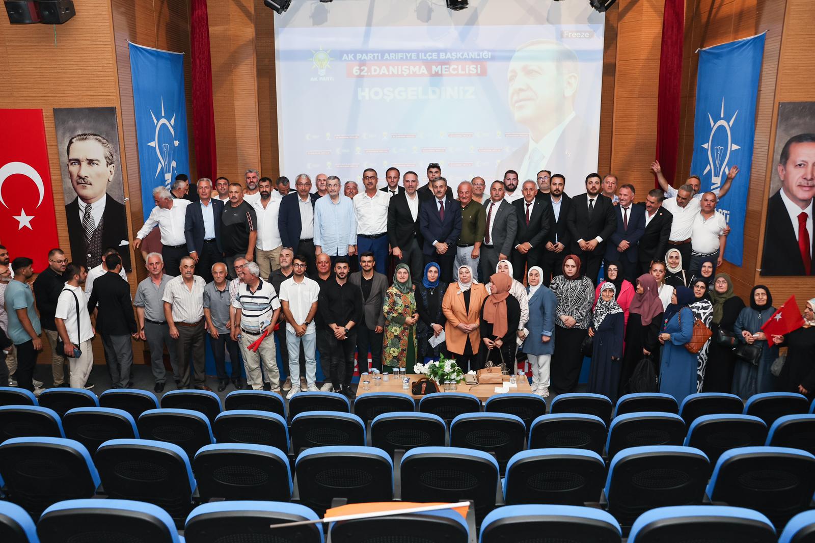 “Şehrimizi yarınlara en güzel şekilde ulaştırmak için gayretle çalışıyoruz”