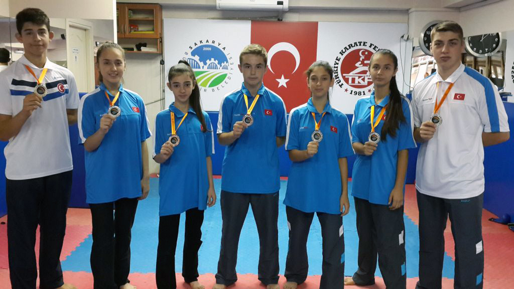 Büyükşehirli Sporcular Zafer Kupası’na Katılıyor