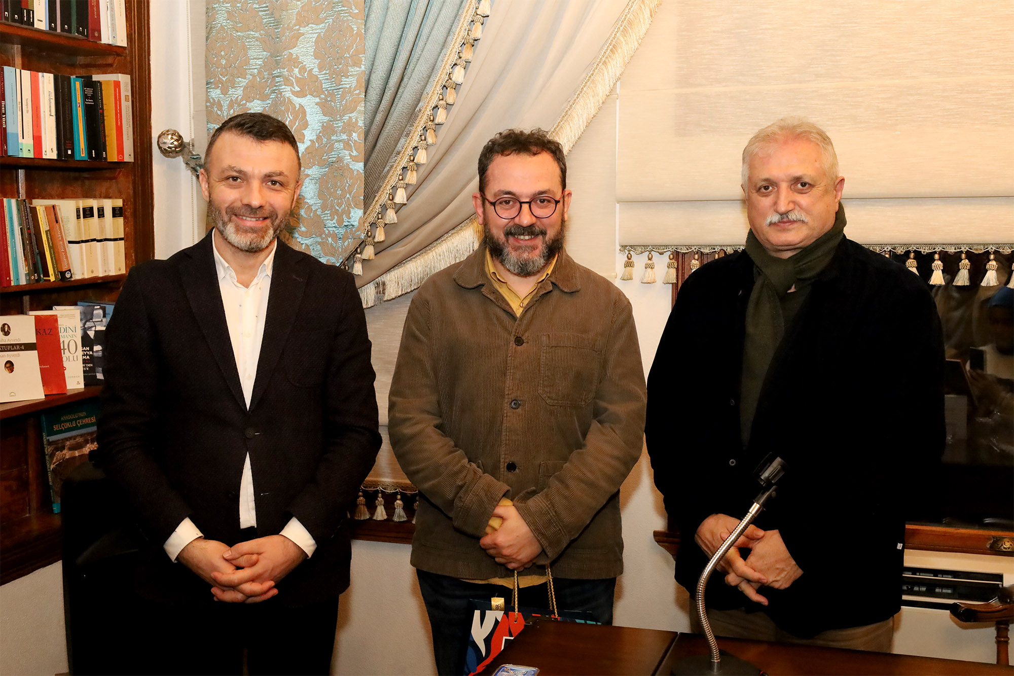 Dünya Öykü Günü’nde Güray Süngü ile sanatı konuştular