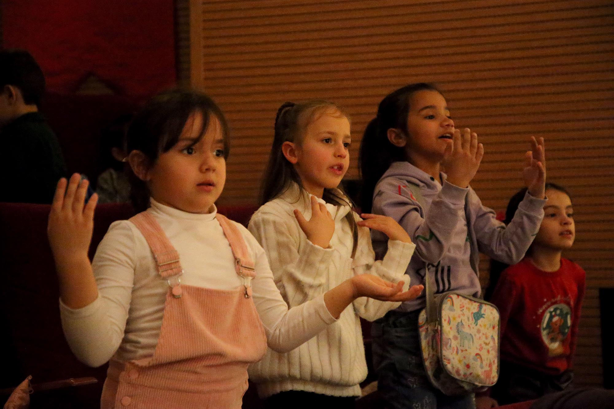 ‘Arkadaşım Dalmaçyalı’ oyunu minik sanatseverler ile buluştu