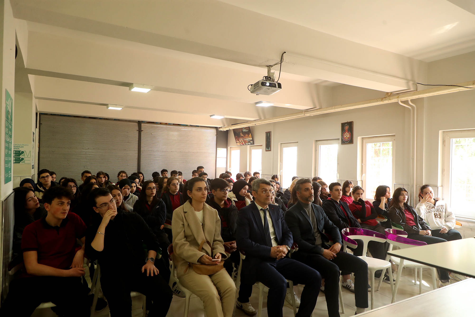 Milletin ruhunu mısralara döken büyük vatan evladı: Mehmet Akif Ersoy’un hayatından ders niteliğinde kesitler
